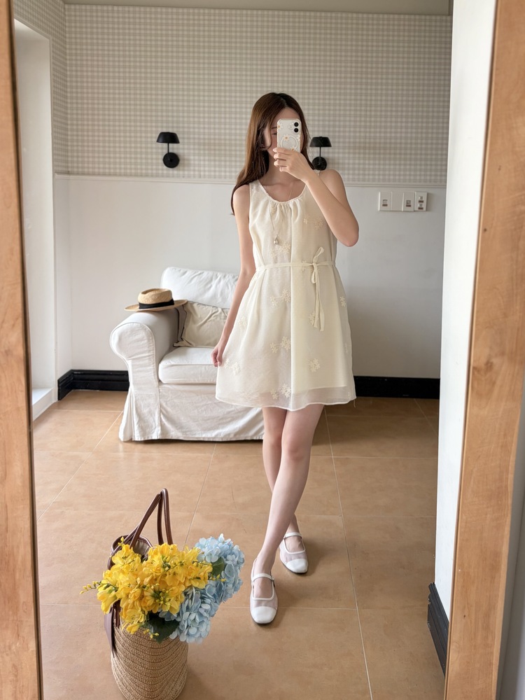 Fleur Embroidered Dress