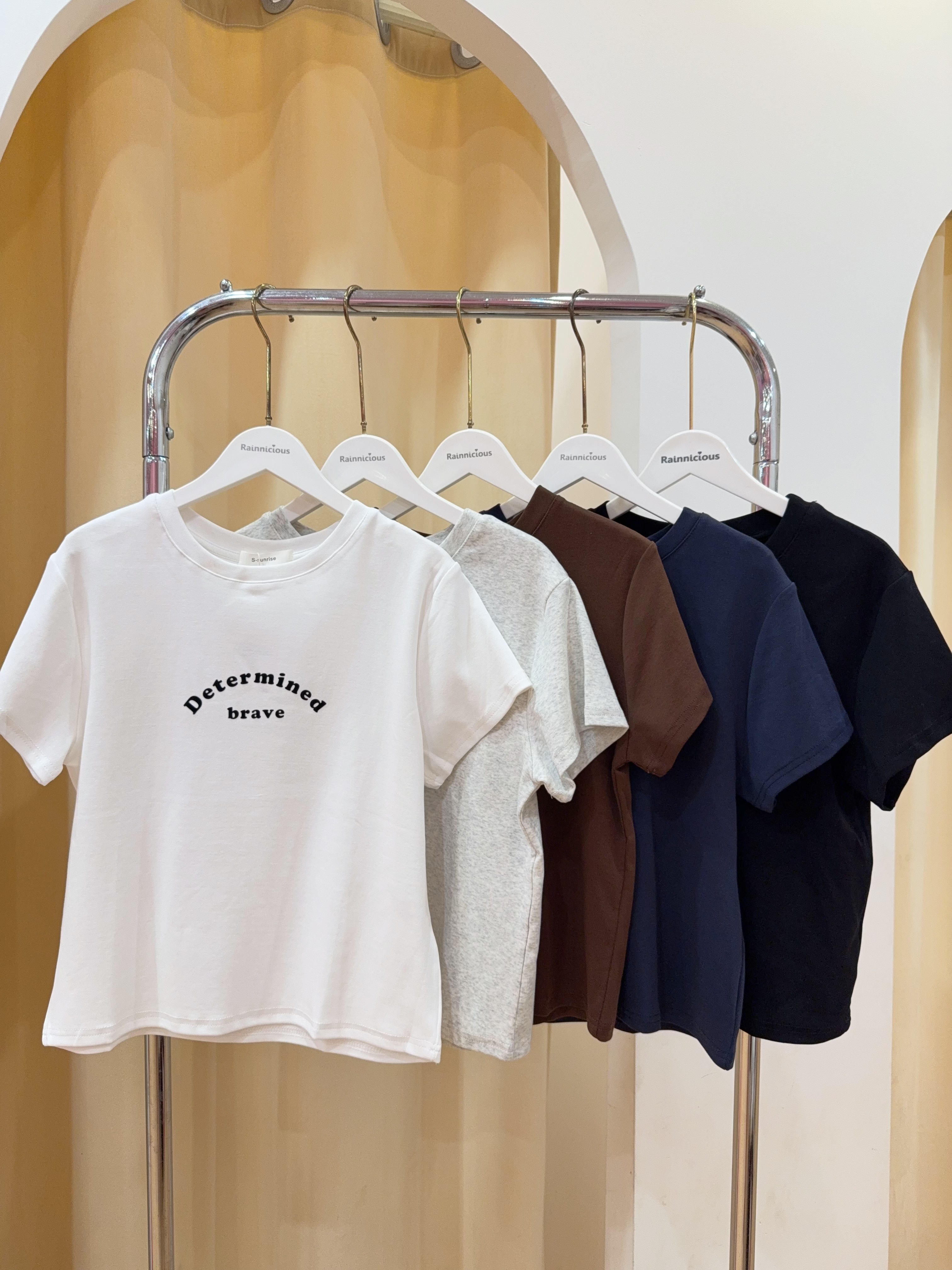 韩系时尚字母常规上衣 R2853