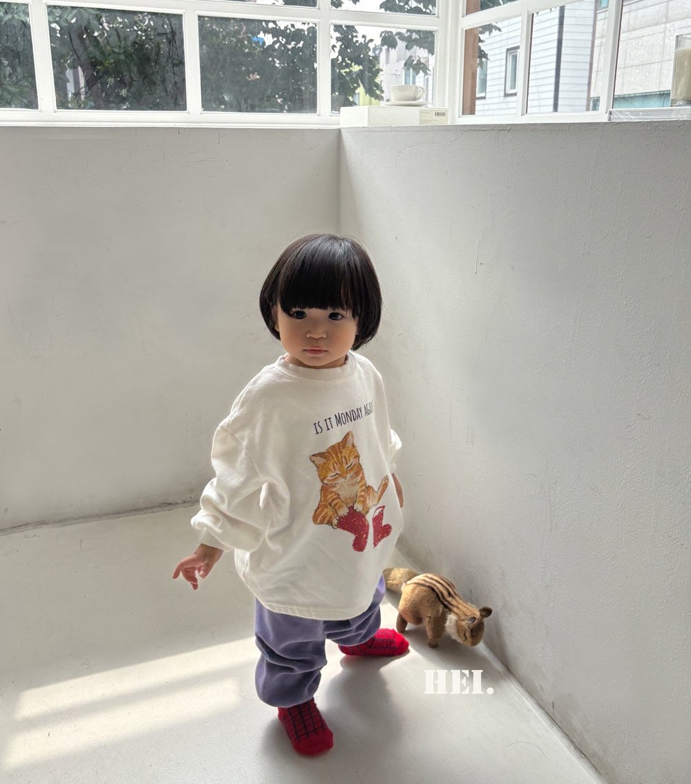 Hei | Kitty Long T-Shirt