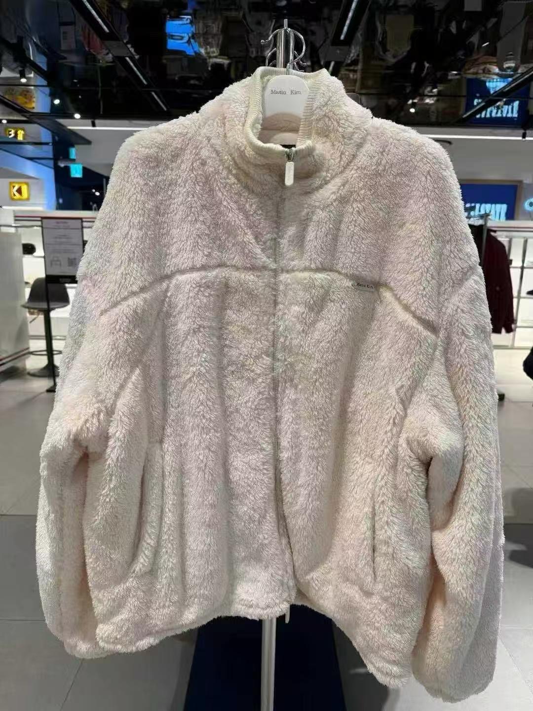 Matin kim羊羔毛外套 原價198.000won 特價💰（預購10-14天）