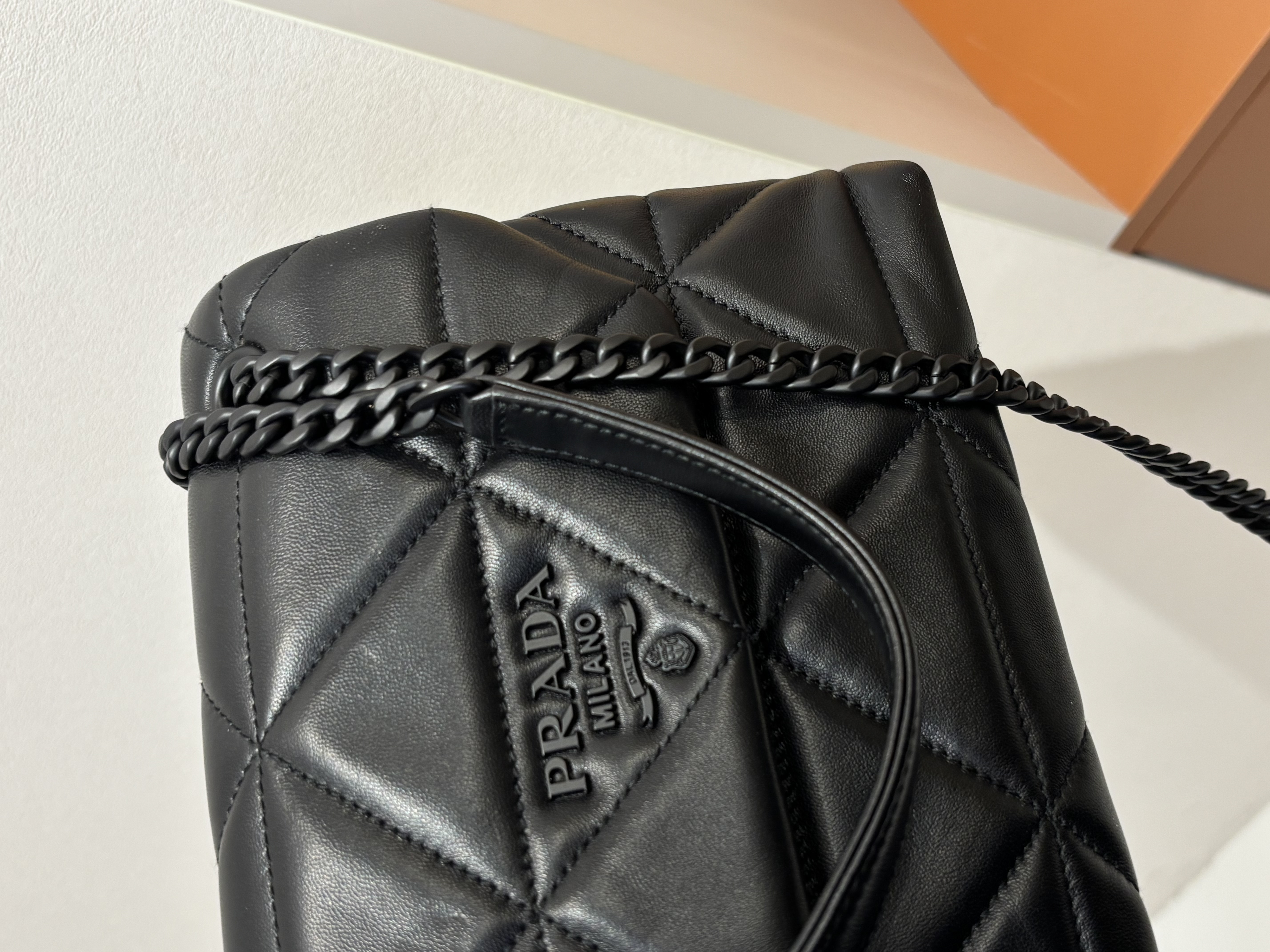 Pravda so black flap 98%new 