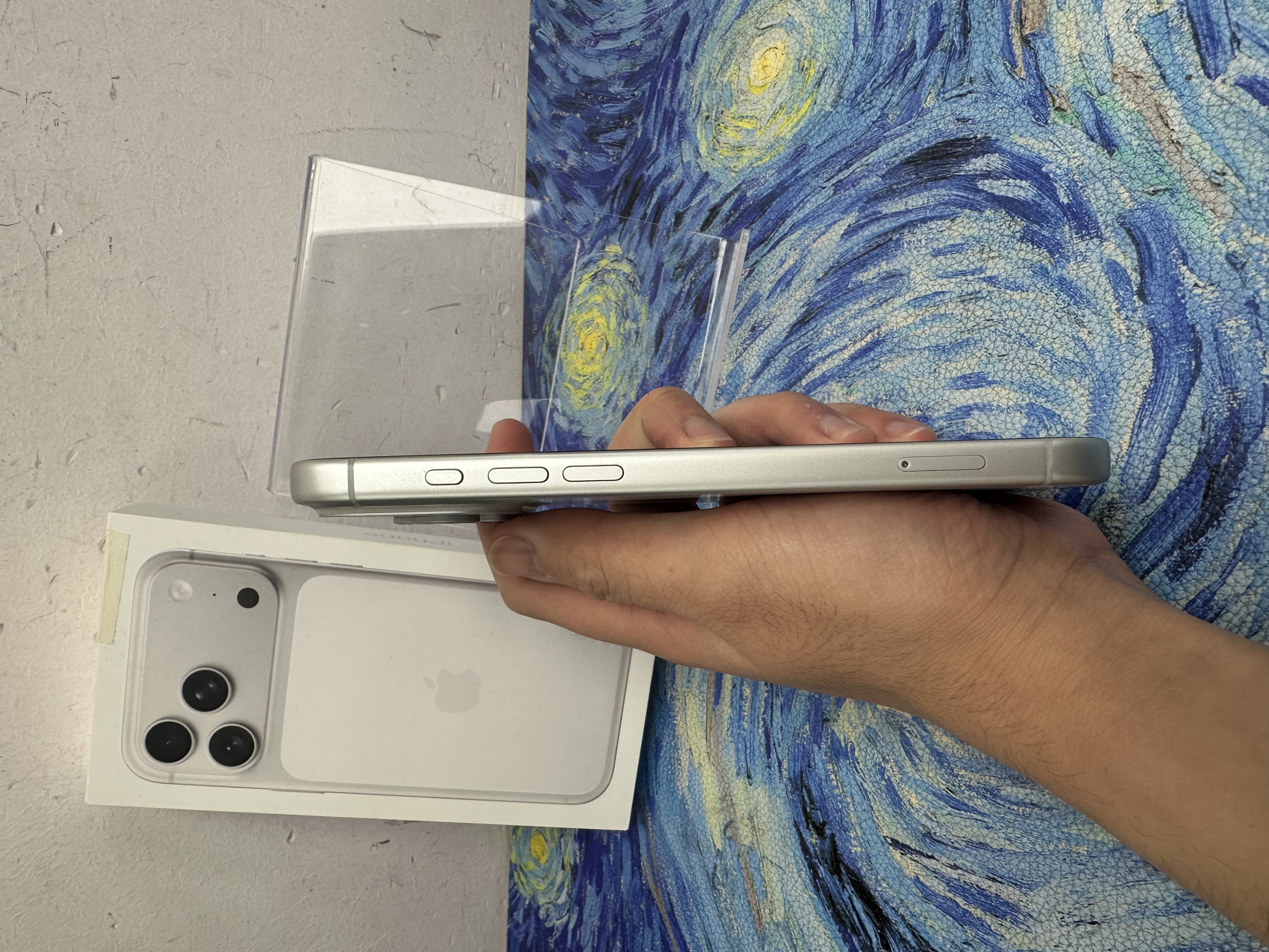 *6924 17 Pro Max 勁靚機 256GB 銀色 Silver 國際版
