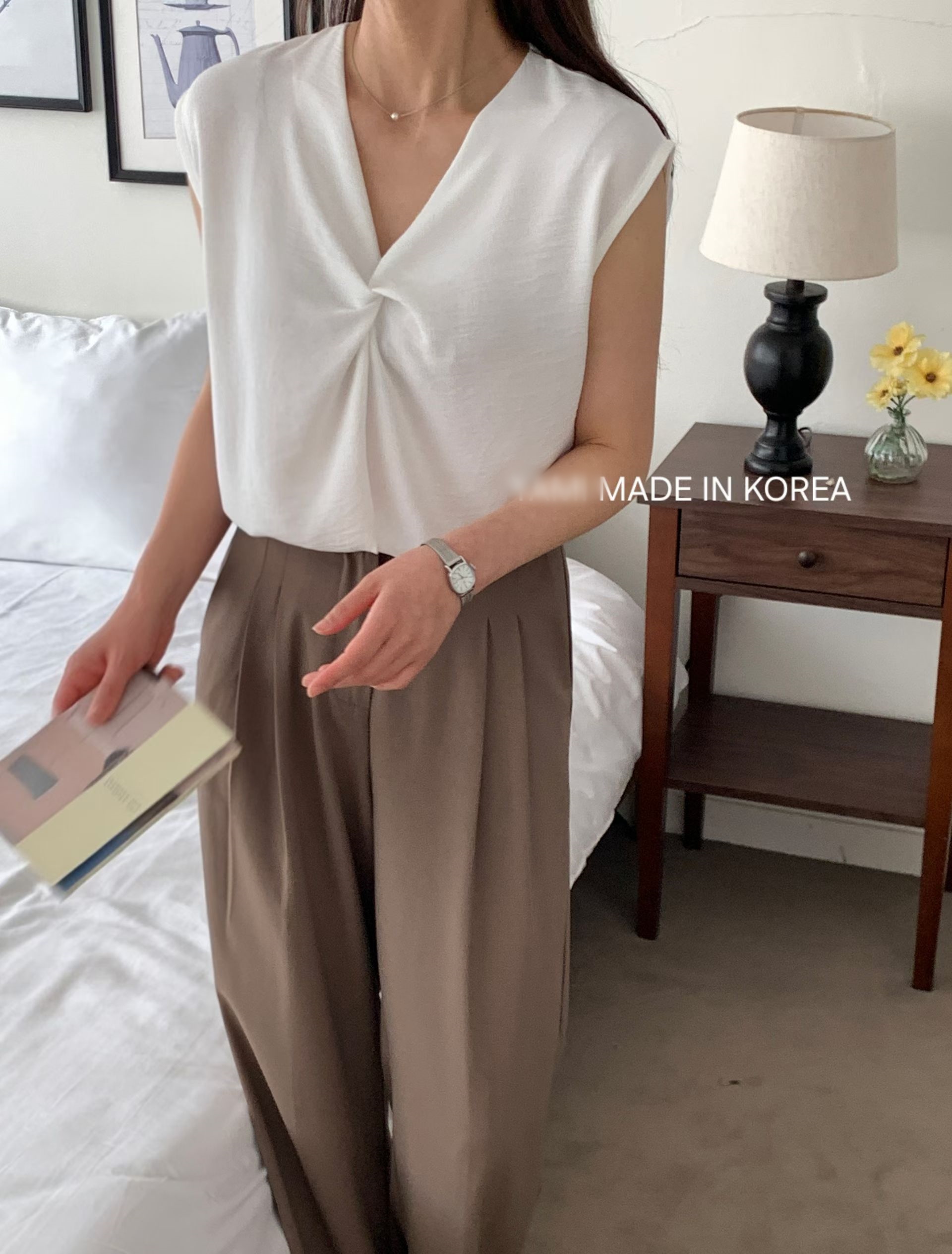 G6225 韓國🇰🇷V領扭結top