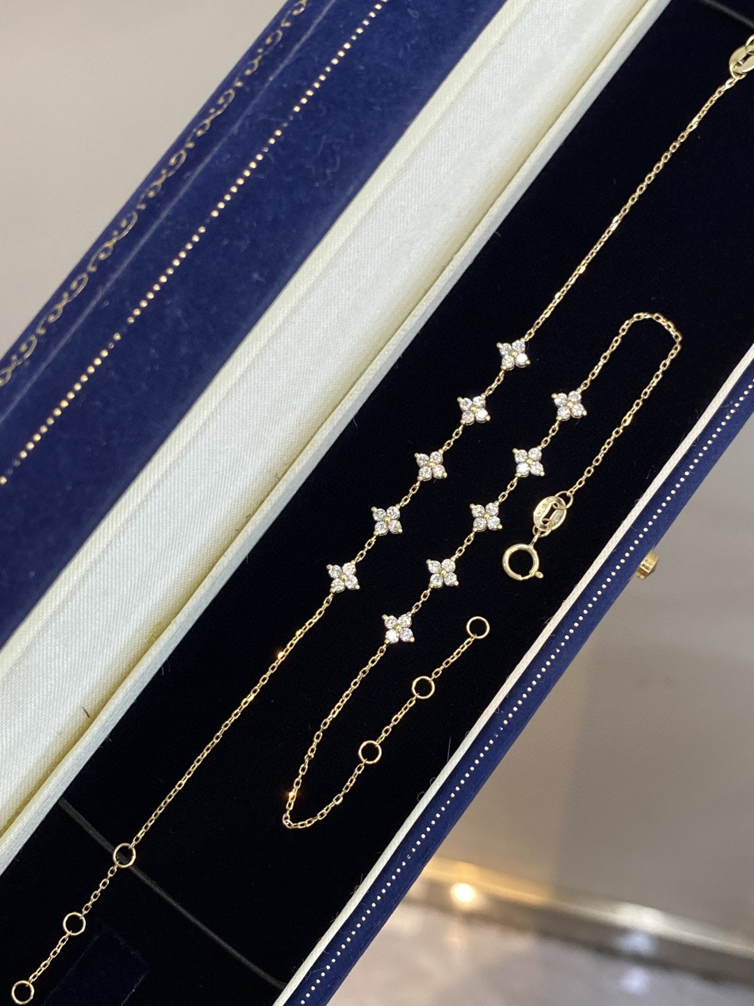 18K Diamond Bracelet 