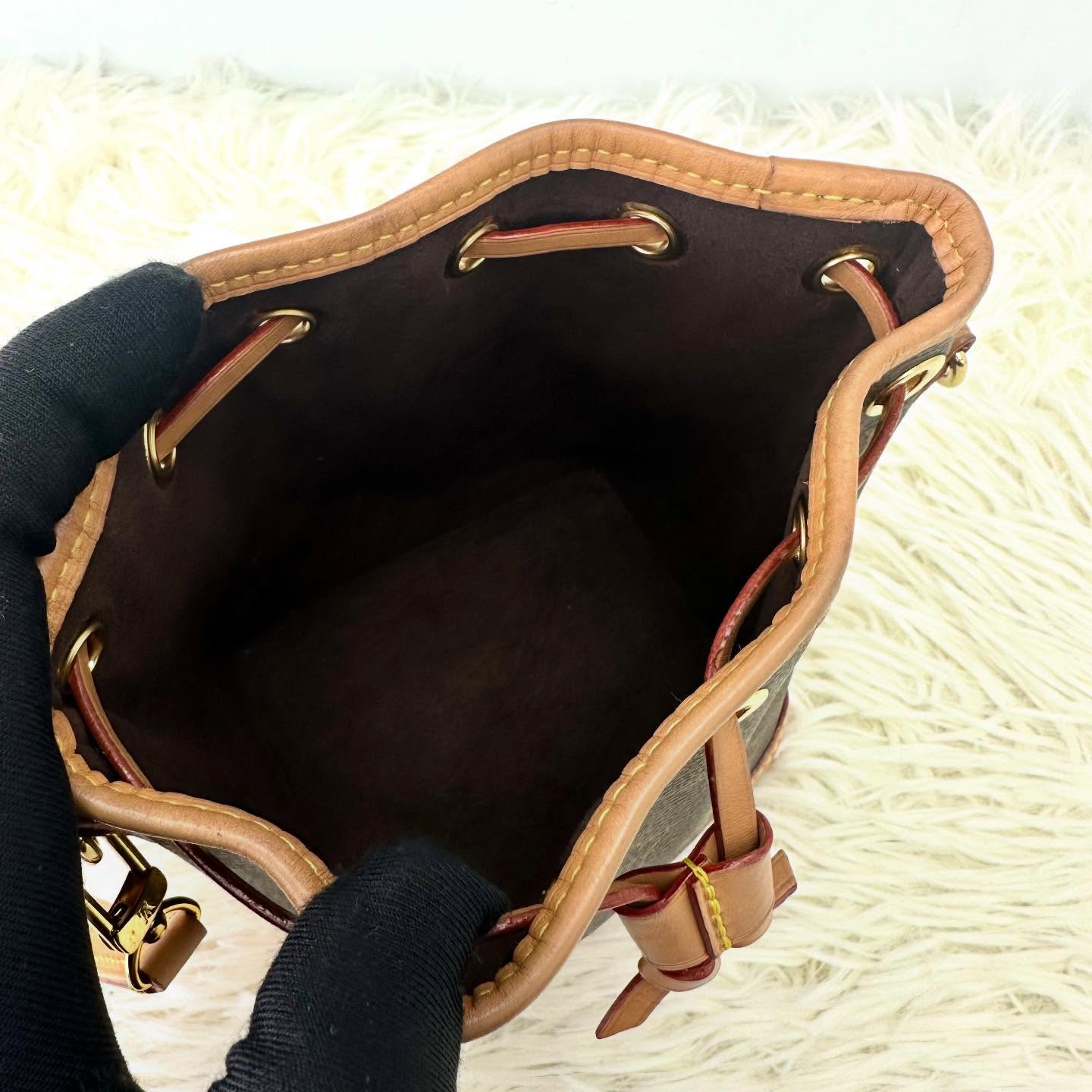 LV 🤍PRE OWNED Nano Noé 小水桶包 晶片款 全套有單🤎