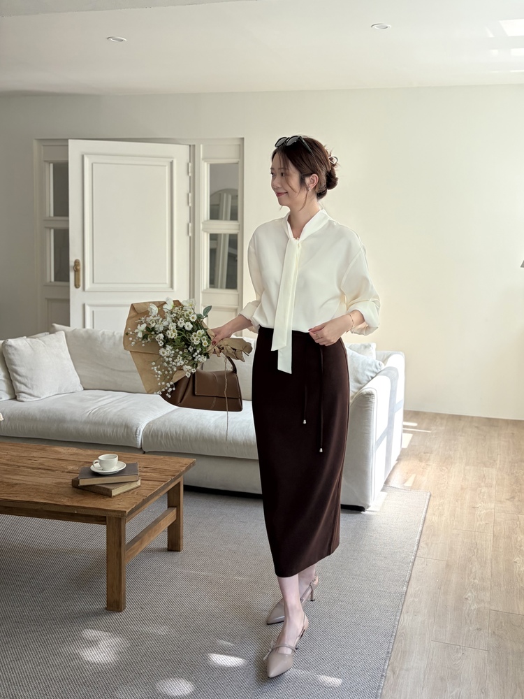 Two-way Tie Detail Blouse (Ivory)