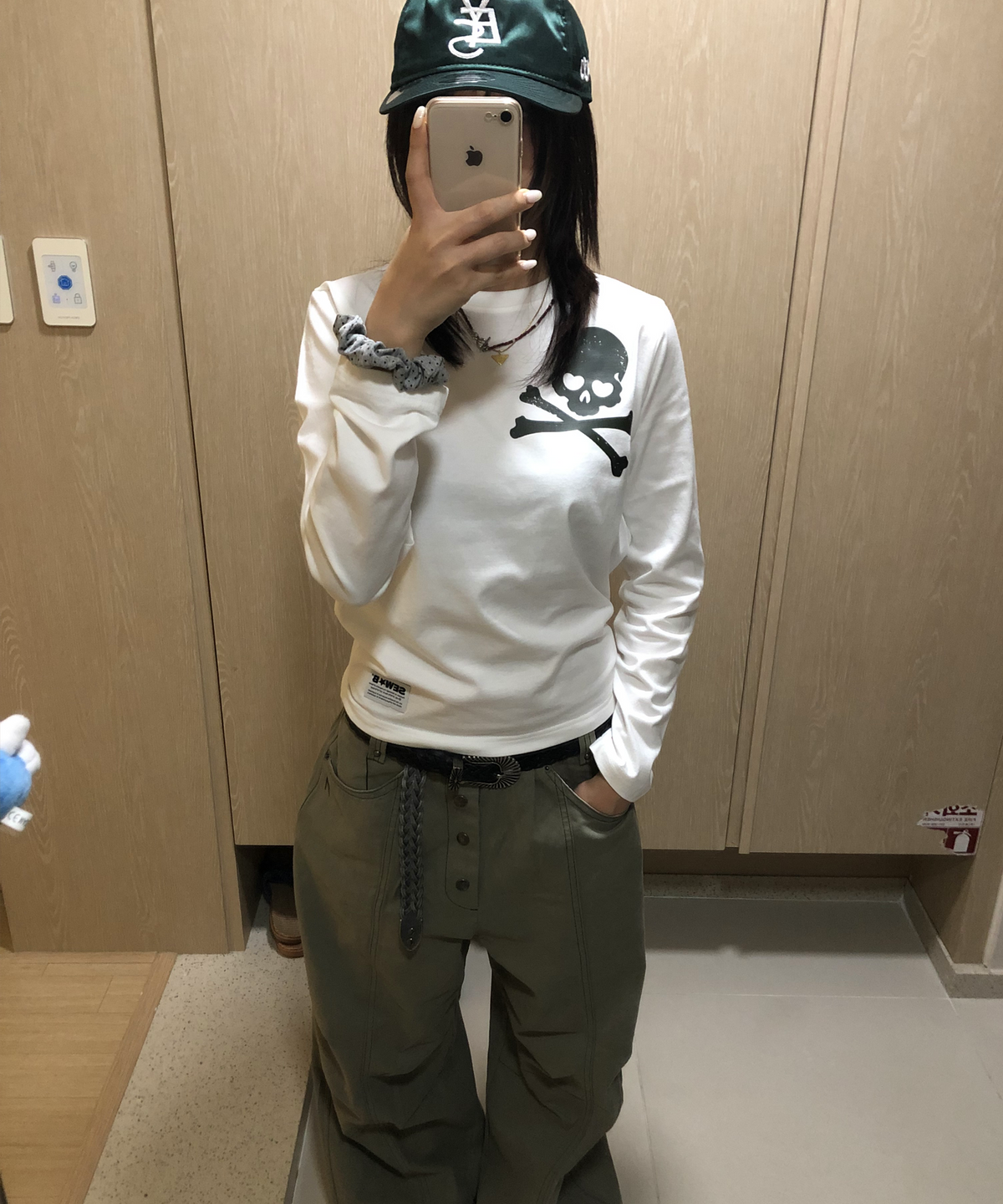 🇰🇷訂購｜SEW-B 26SS｜Semi-crop xxxx long-sleeved T-shirt