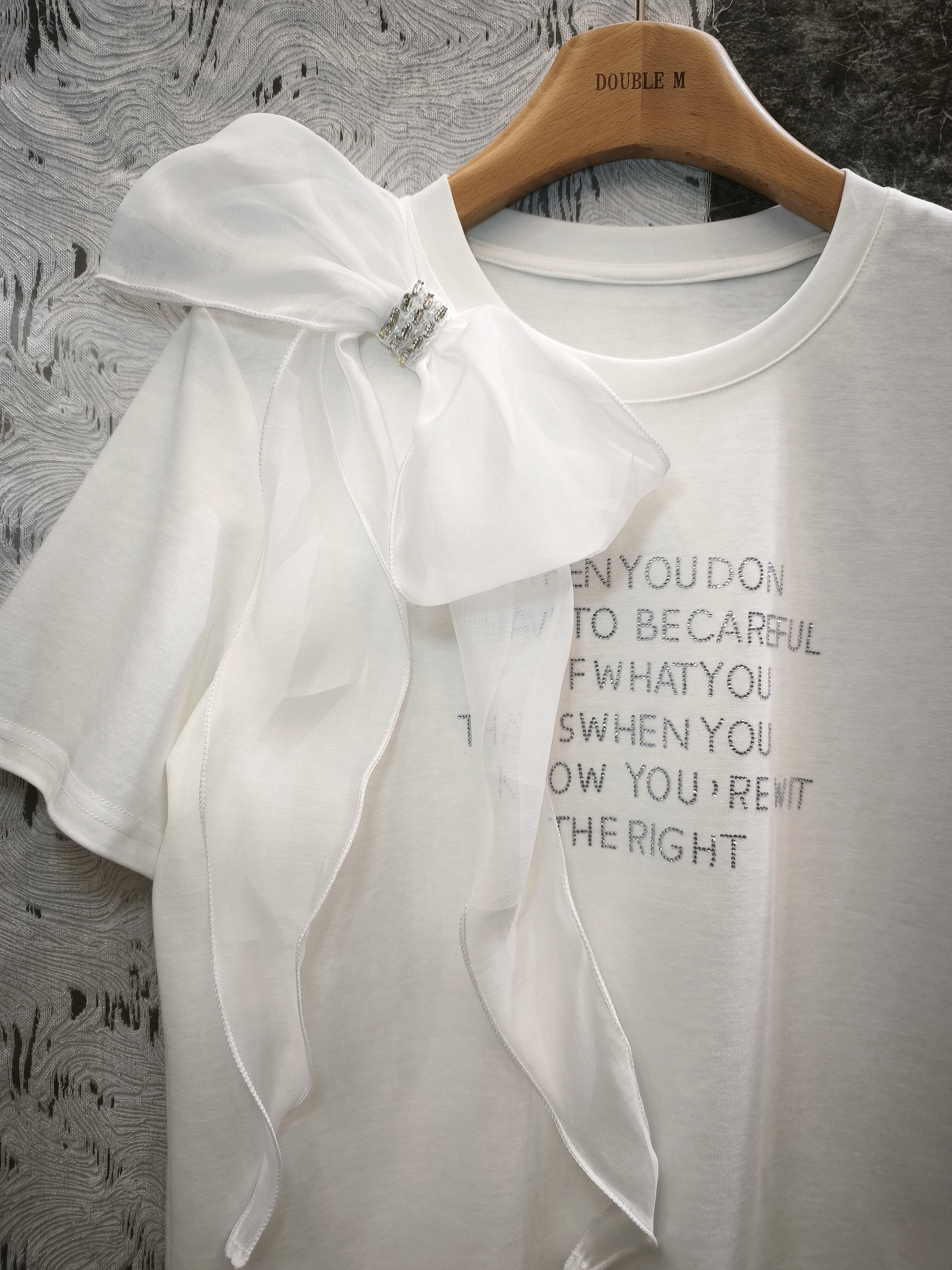 蝴蝶結字母滑料T