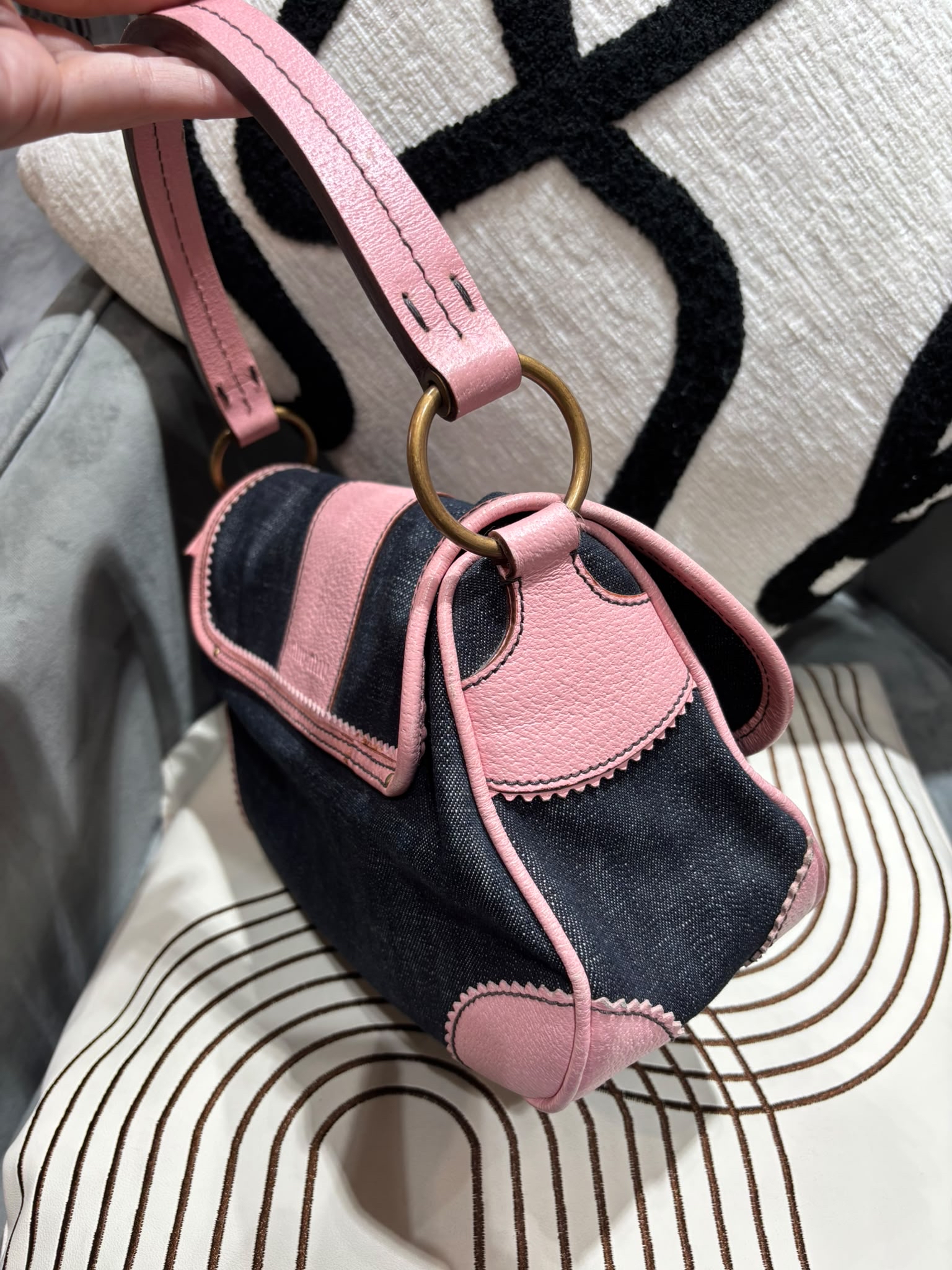 Miu miu denim 牛仔布牛皮shoulder bag    100%Authentic, 95%New ✅Dust bag