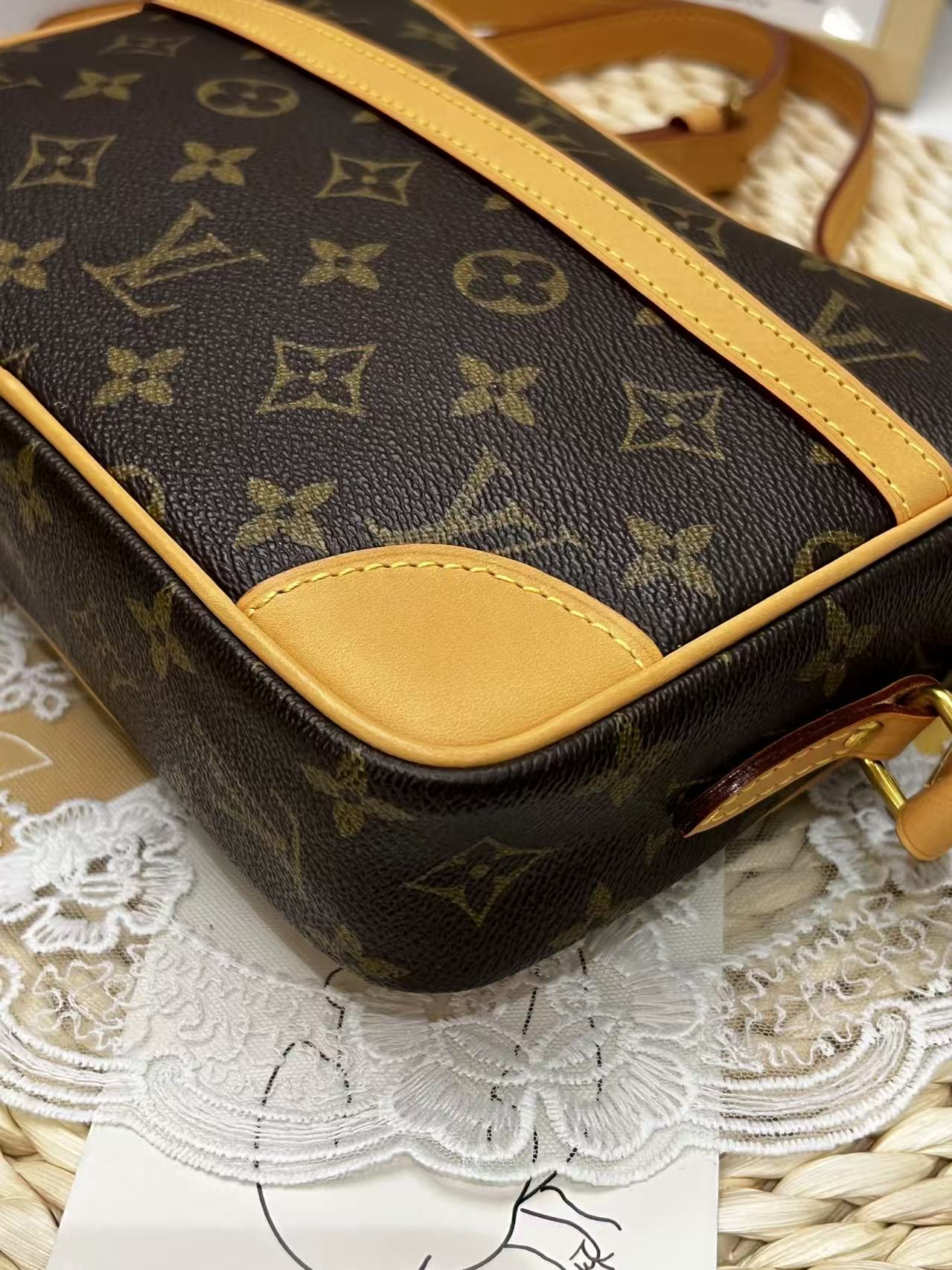 LV Monogram Trocadero（爆款相機包）