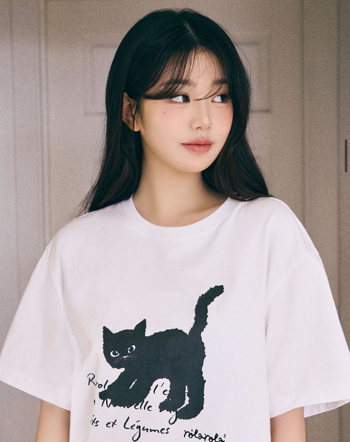 🎀Rolarola 🎀 ROLA CAT FRIENDS LOOSE FIT T-SHIRT 原價49000won 獨家折扣優惠 size: free White 