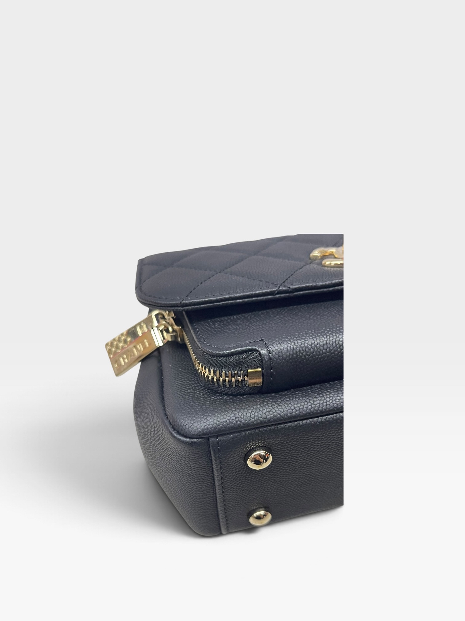 Pre-Owned CHANEL Business Affinity / Product Code: 102917