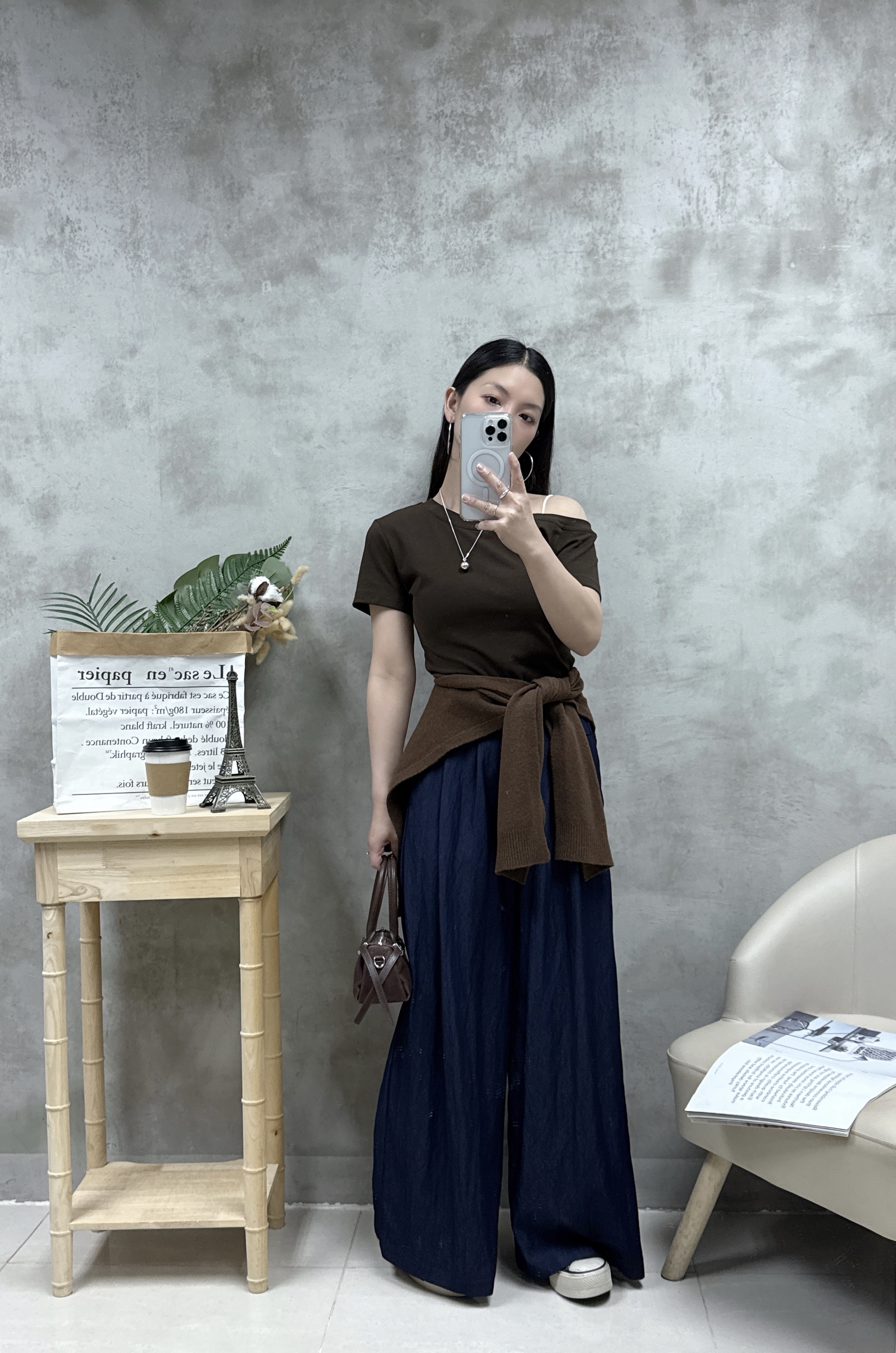 C10 恤衫棉打褶闊褲