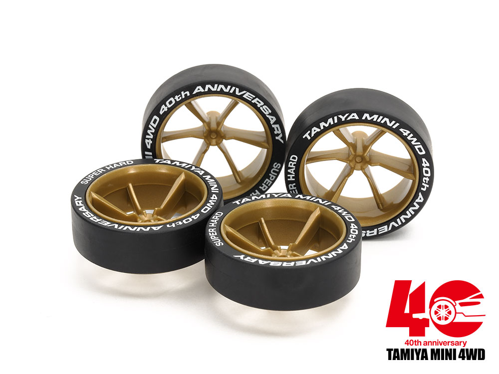 MINI 4WD 40th ANNIVERSARY SUPER HARD LARGE DIA. LOW-PROFILE TIRE & WHEEL SET (6-SPOKE)
