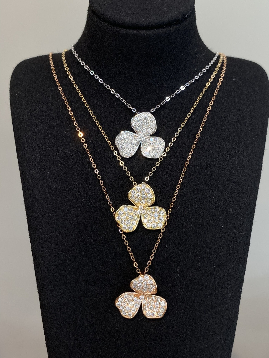 18K Diamond Necklace 