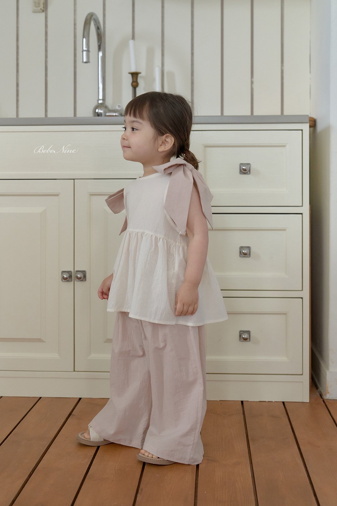 ☀️預訂 韓國直送☀️🇰🇷Bebenine兩色肩部大緞帶純棉背心