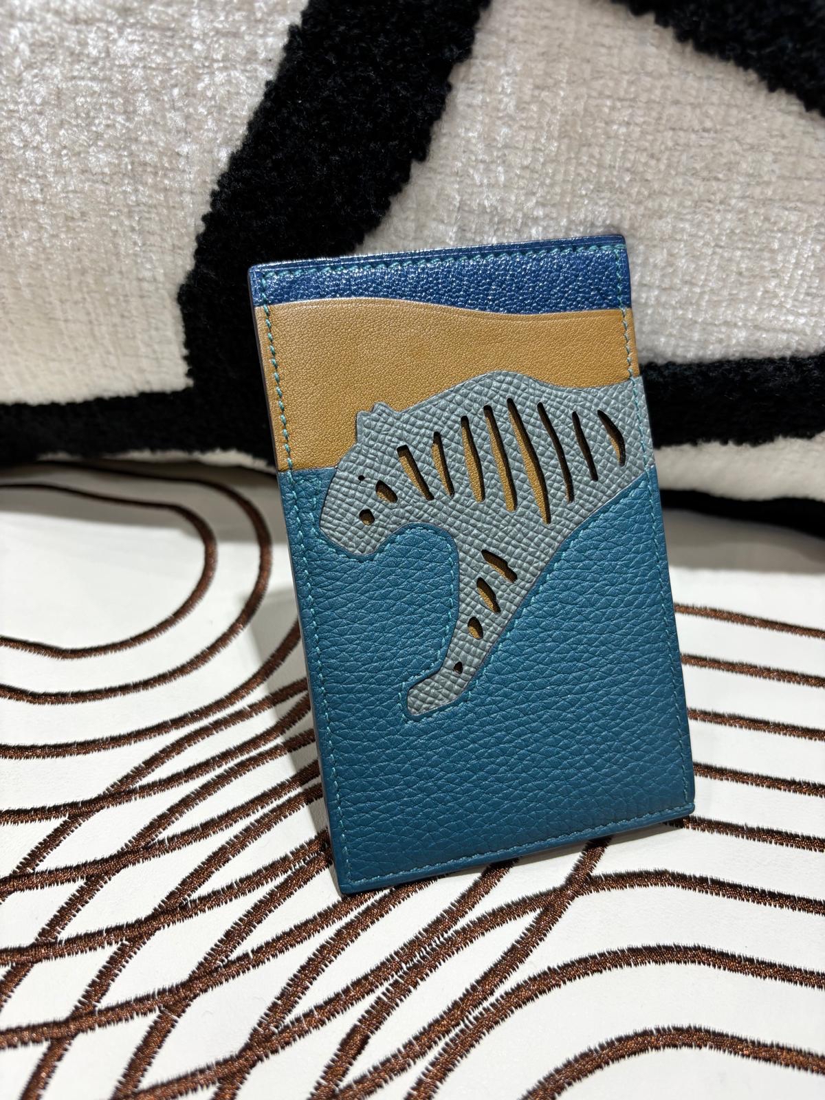 HERMES Rooroo 3CC Card Holder 卡包 2H 大地色 Kraft 63 ,Vert Amande S4 深邃藍 Deep Blue W0 博斯普鲁斯綠 Vert Bosphore Togo皮 Epsom皮 100%Authentic, 98%New✅dust bag 