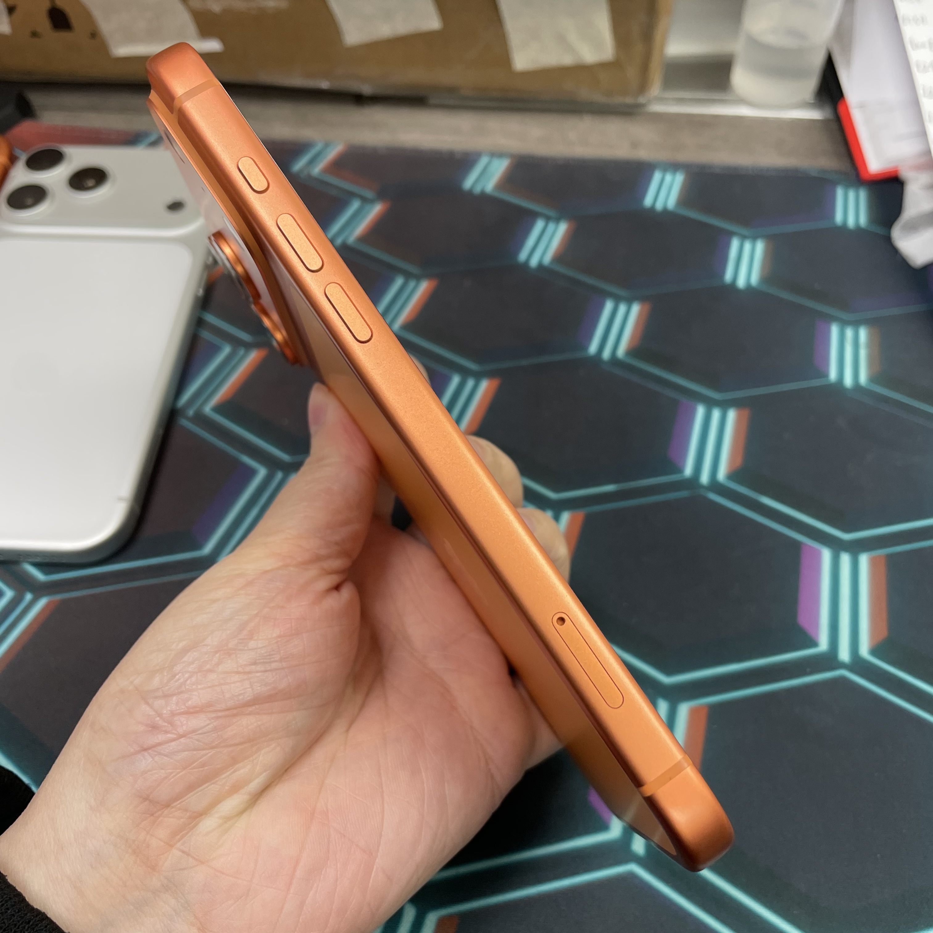*8359 17 pro max 完美機 256GB 電100 橙色 orange