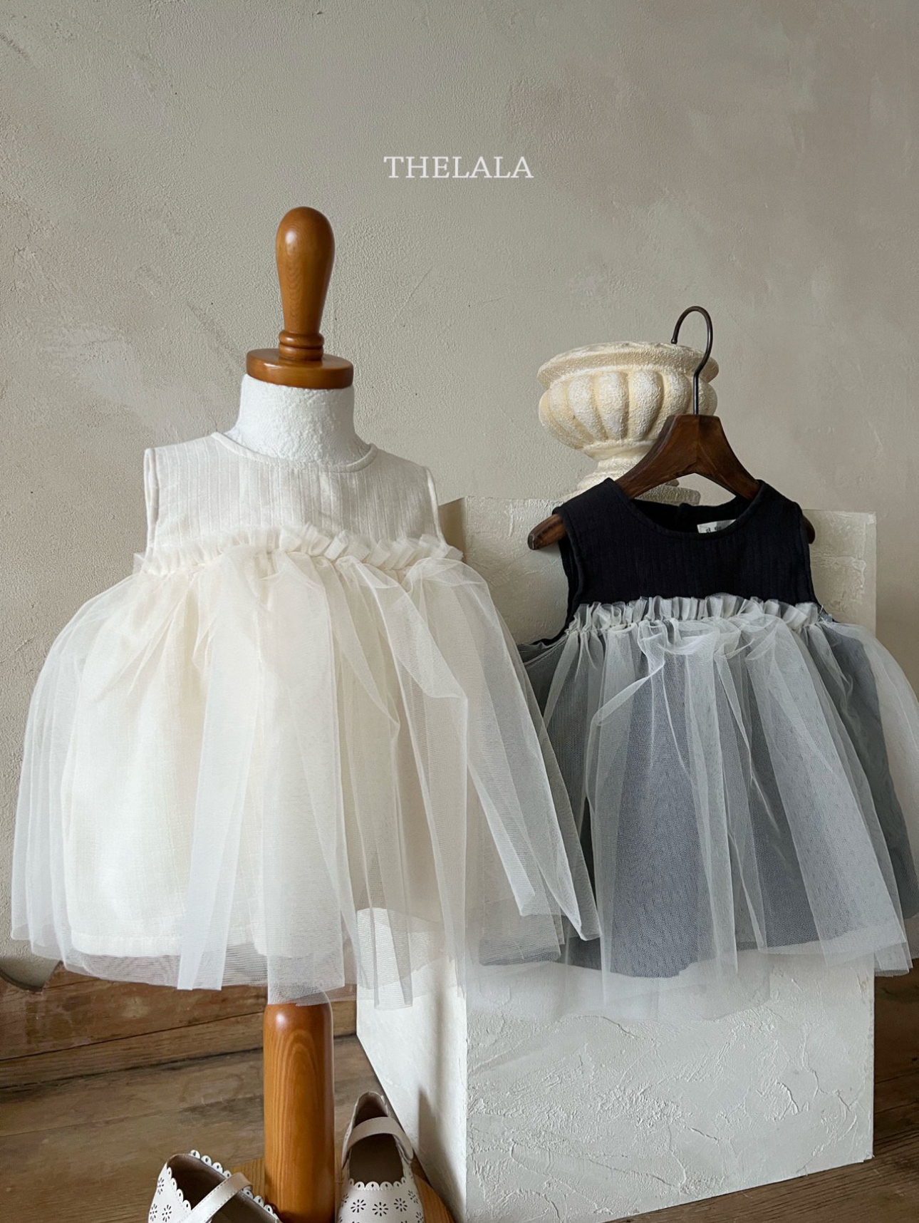🌸預訂 韓國直送🌸🇰🇷THELALA兩色優雅薄紗背心連身裙