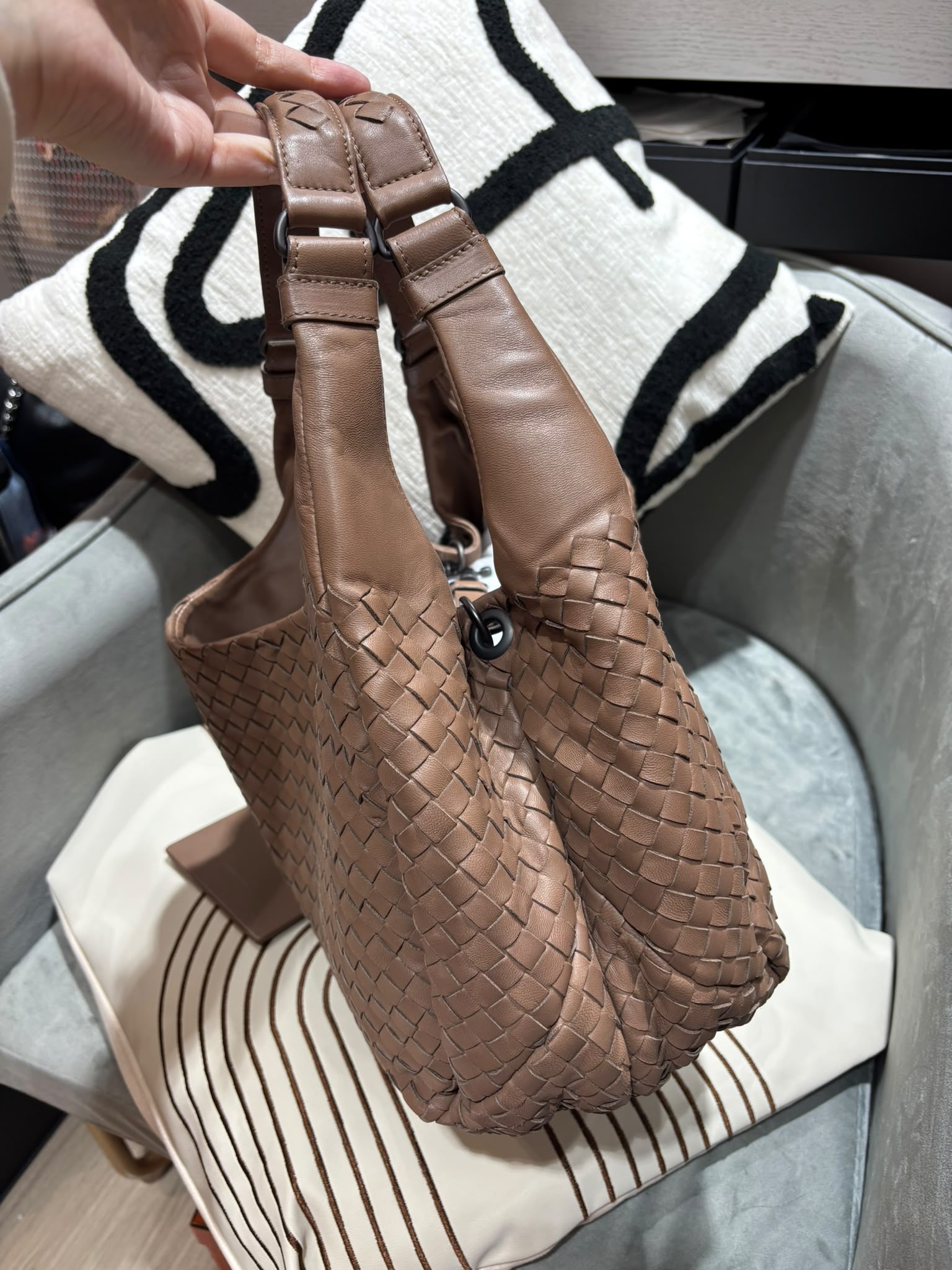 Bottega Veneta BV Hobo Bag 100%Authentic,98%new ✅dust bag 