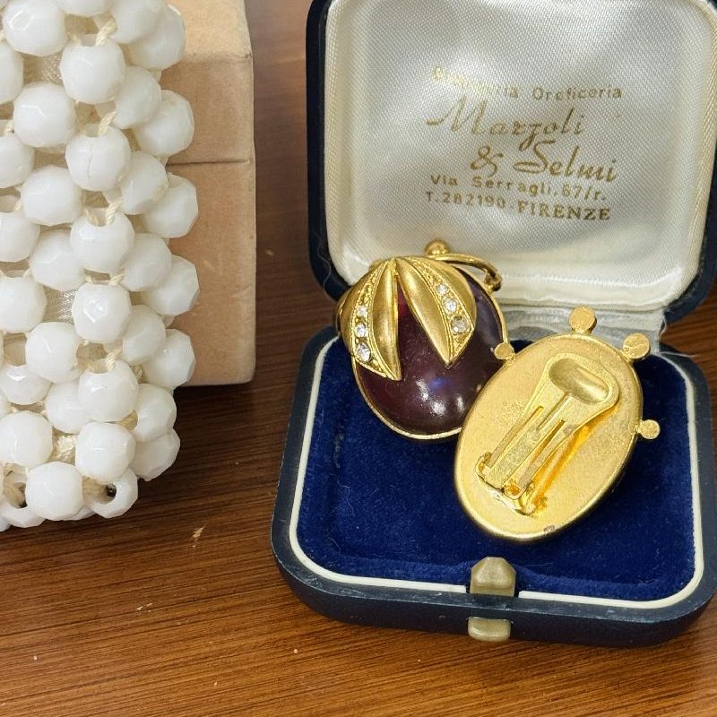 Vintage C.a. 1980s Czechoslovakian Egyptian-Revival Ruby Red Glass Beetle Large Clip Earrings (B004)