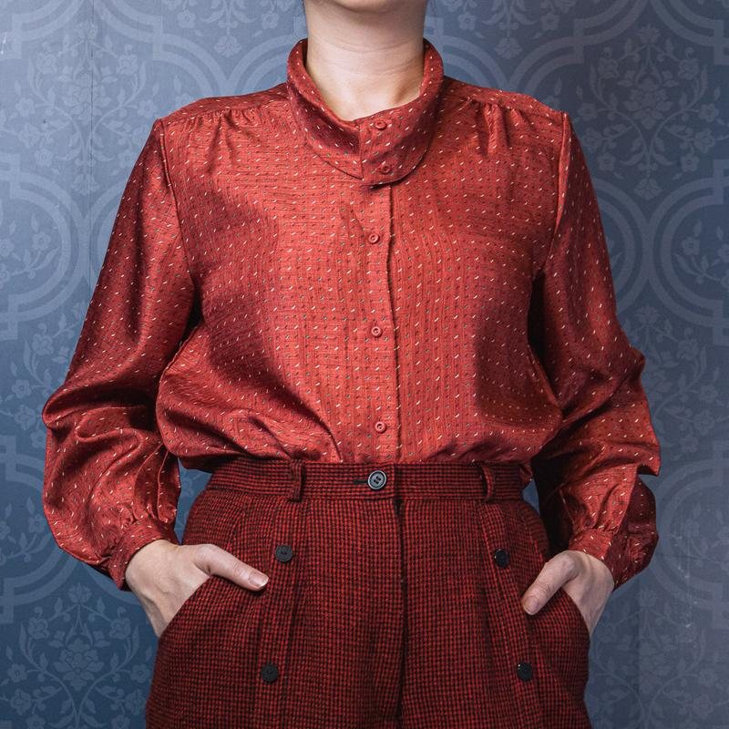 Vintage 1970s/80s Patterned Orange Silk Like Blouse with Rollover Collar - Size M/L up