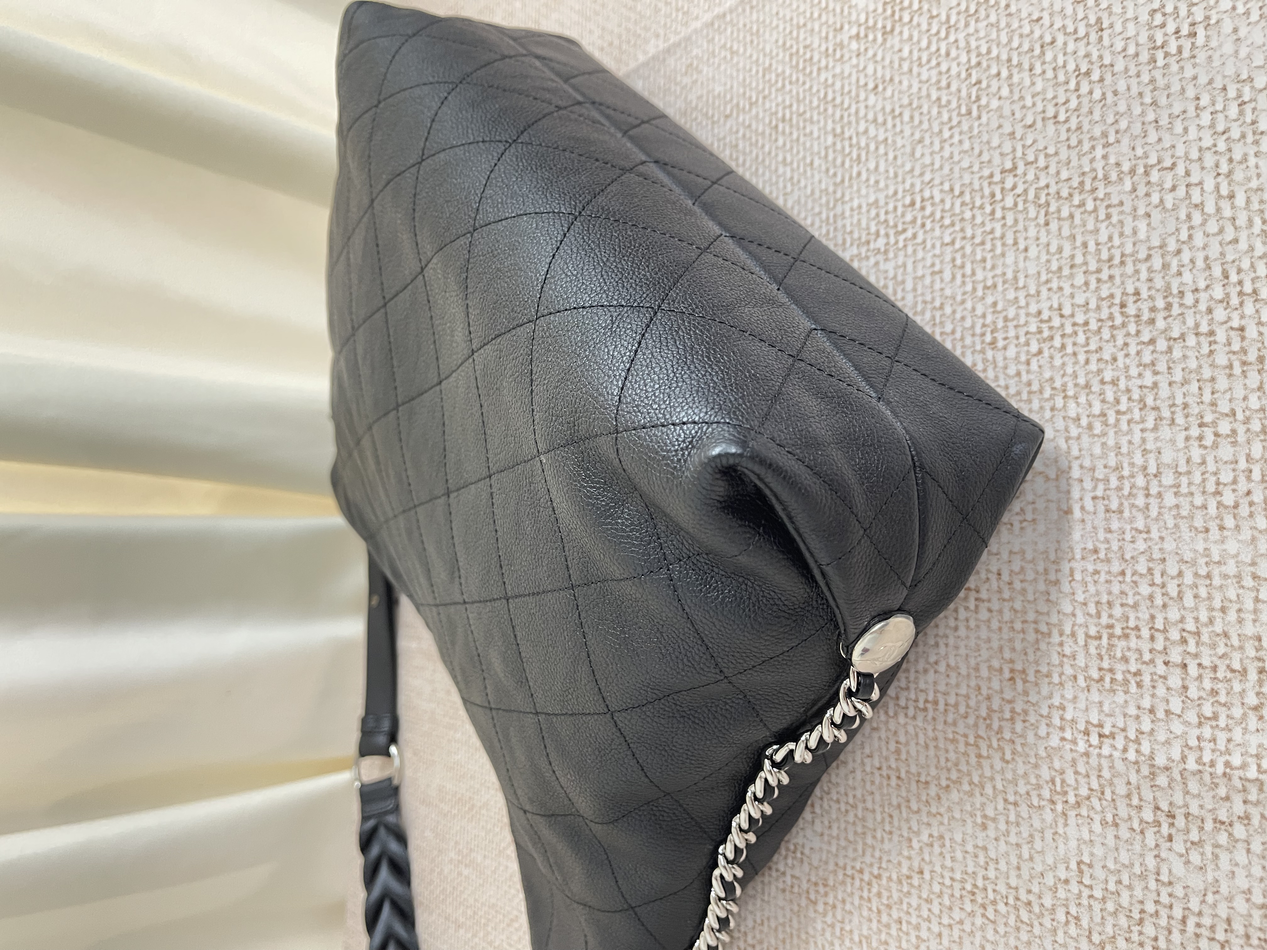 Pre-owned Chanel Hobo Bag/ Product Code: 26032009