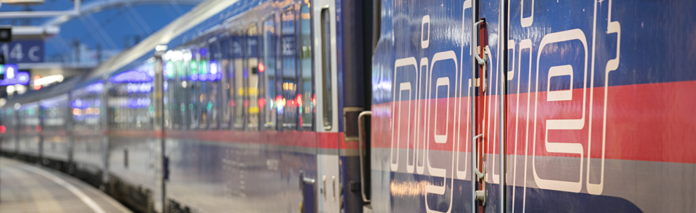 ÖBB Nightjet 7pcs DCC & Light Spur-HO ROCO 5510004