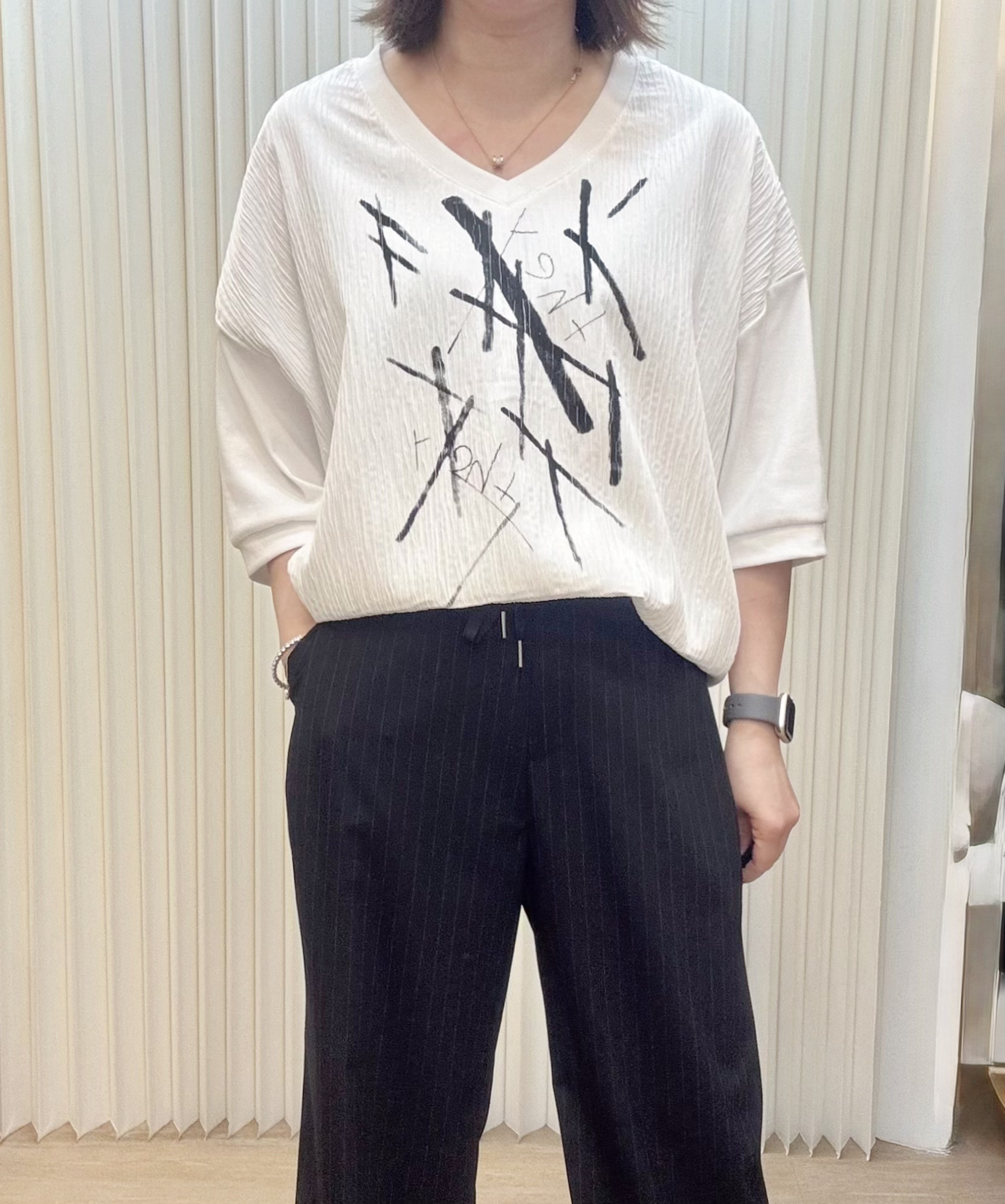 韓國V領英文字衫 M513 03no11240