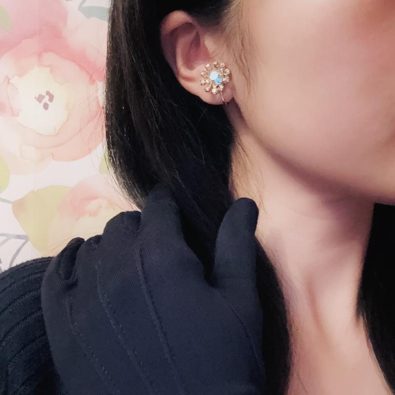 C.a. 1950s Aurora Borealis Flower Burst Clip Earrings (MT1960-4)