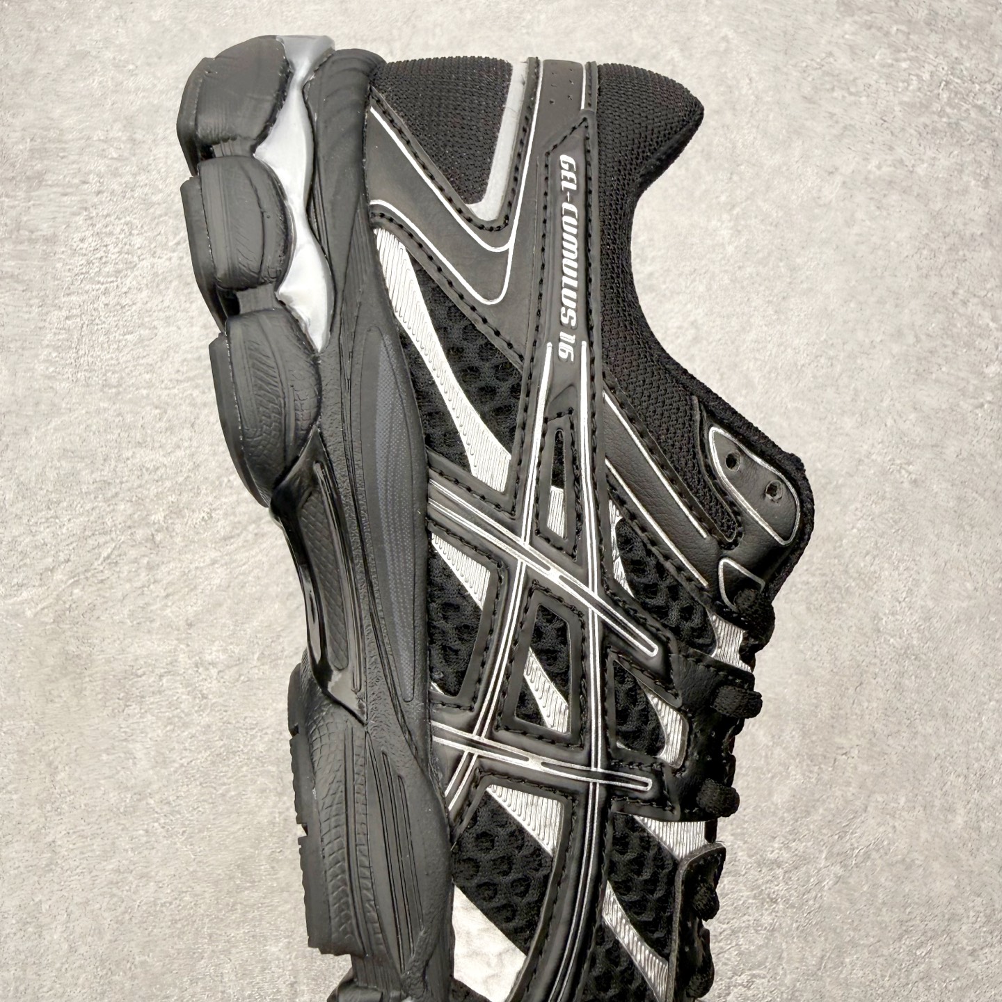 Asics Gel-Cumulus 16