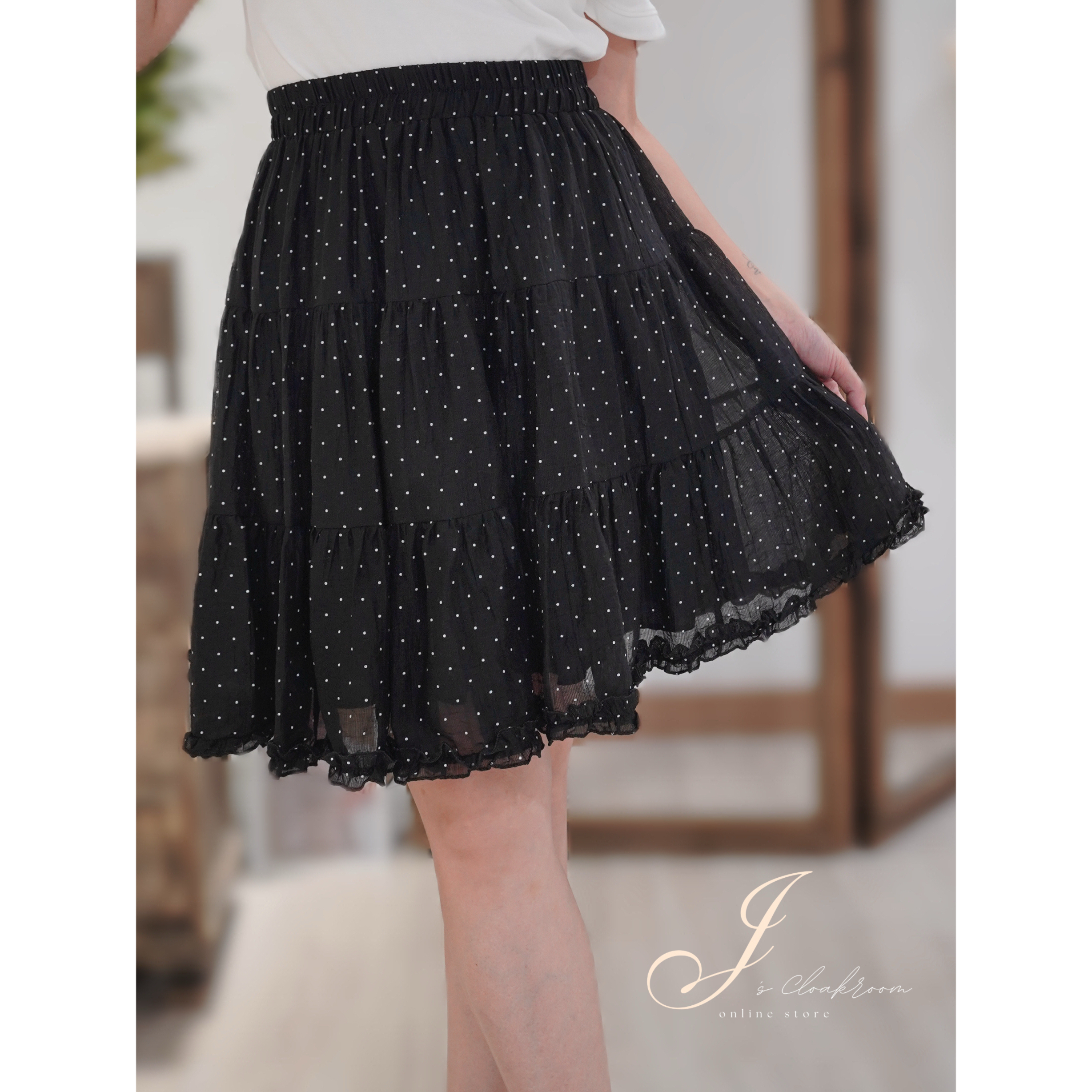 輕盈木耳邊小點點半截裙(KR)[黑色]369833