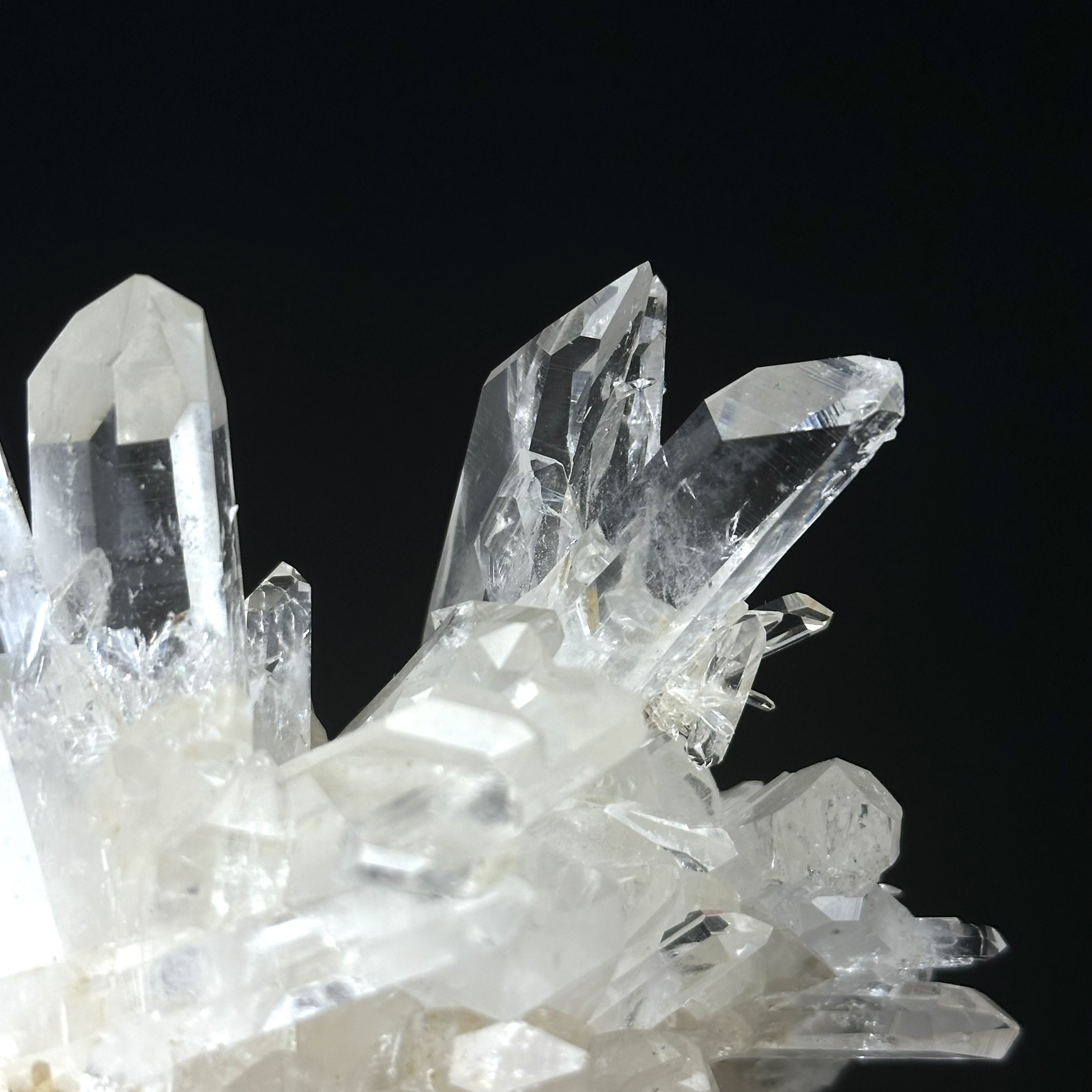 雷姆利亞水晶簇 - Lemurian Quartz Cluster LQ02