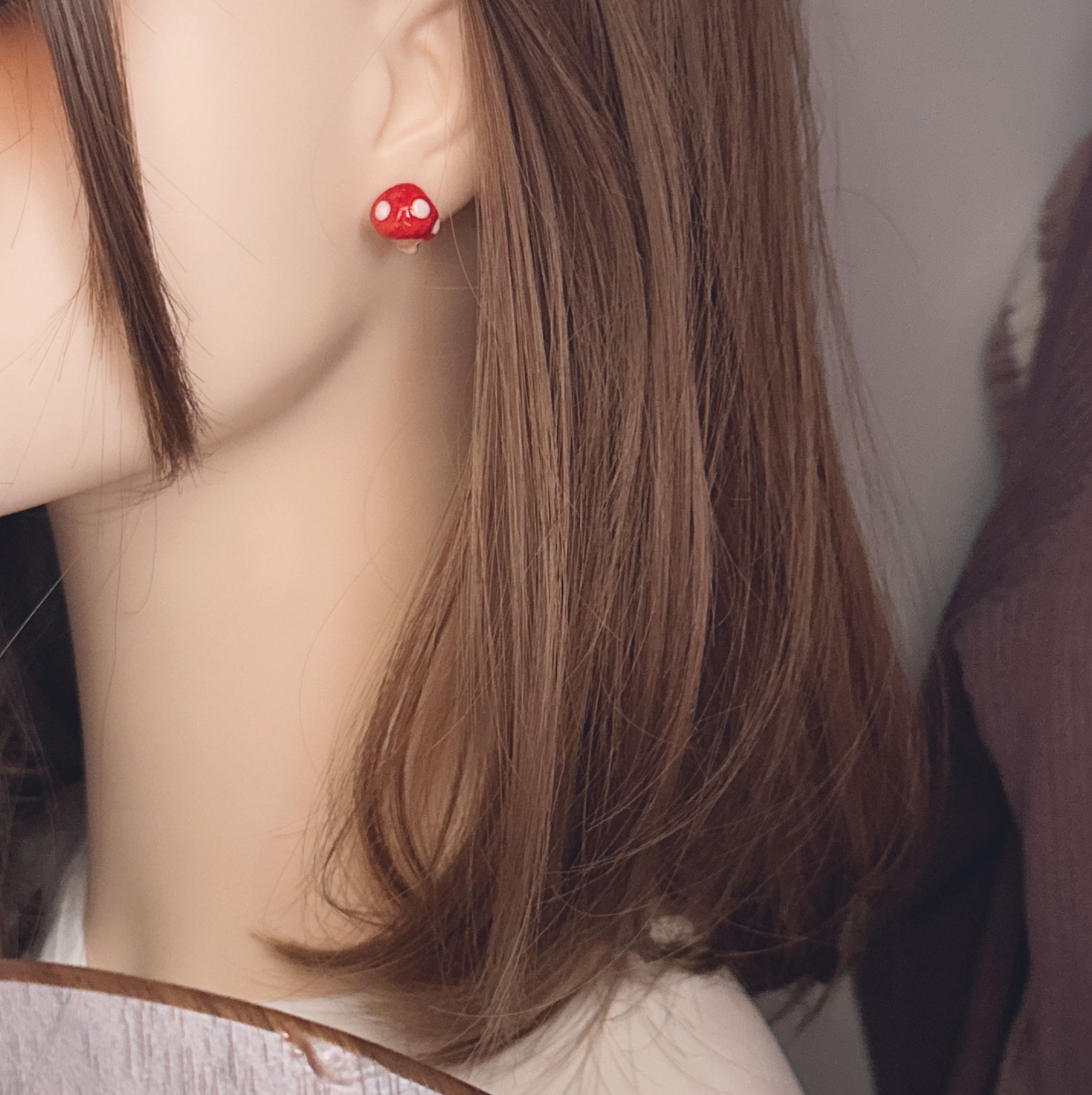 手繪半立體小刺蝟與紅蘑菇🍄耳釘