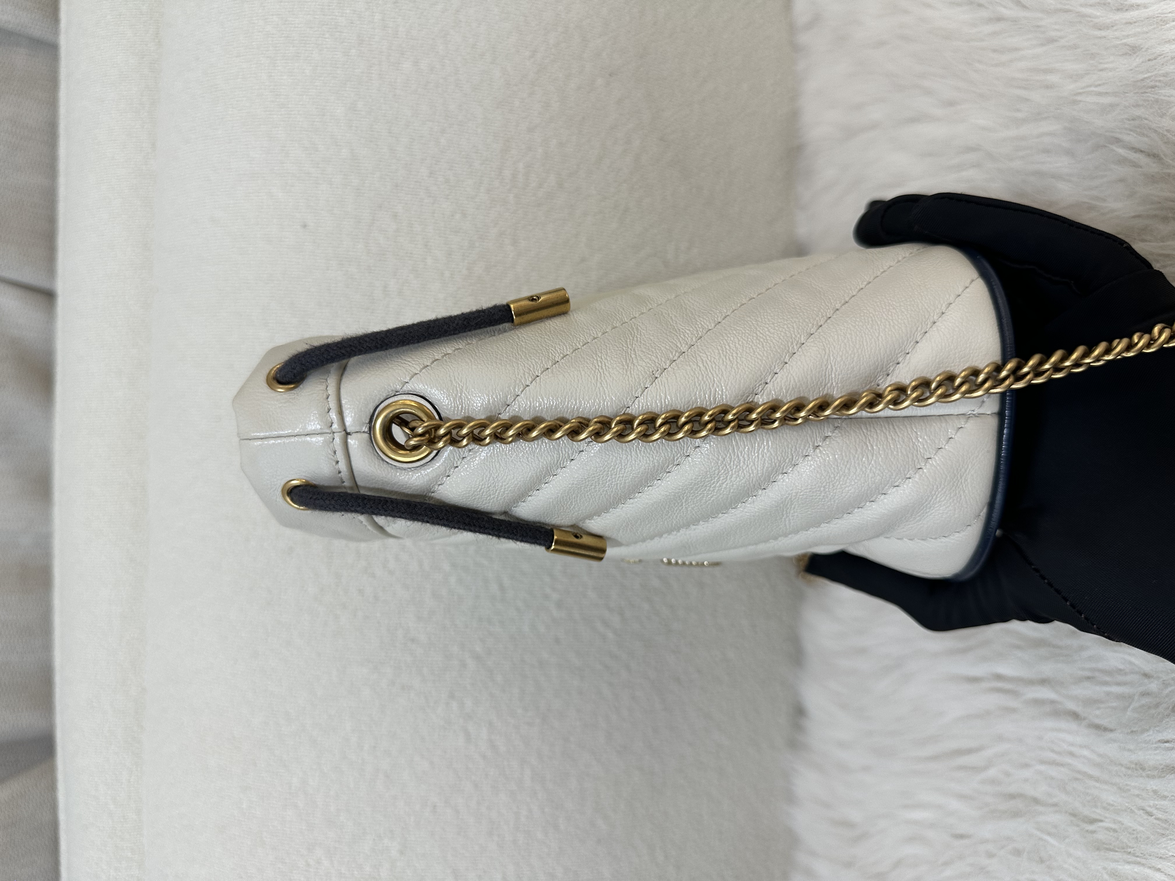 Pre-Owned GUCCI Bucket Bag / Product Code: 26022416