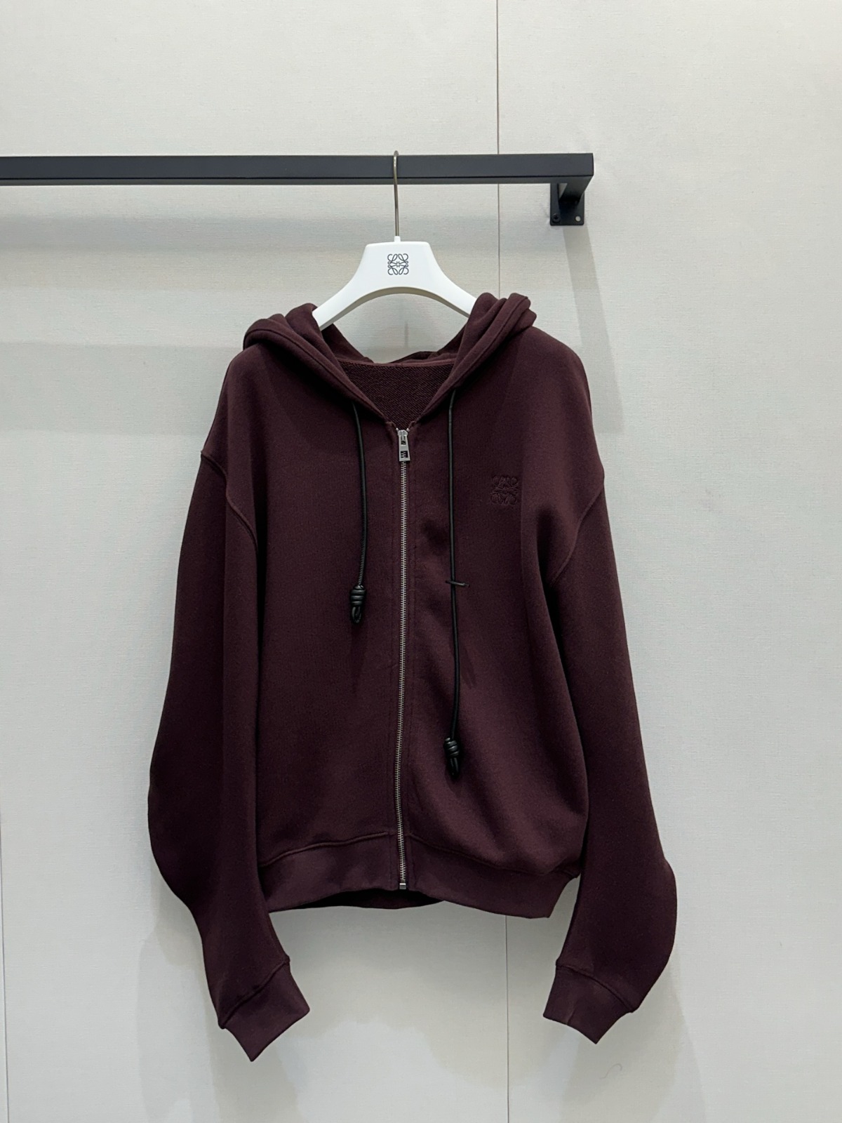 【頂級原單】LOEWE 皮質抽繩連帽拉鍊外套