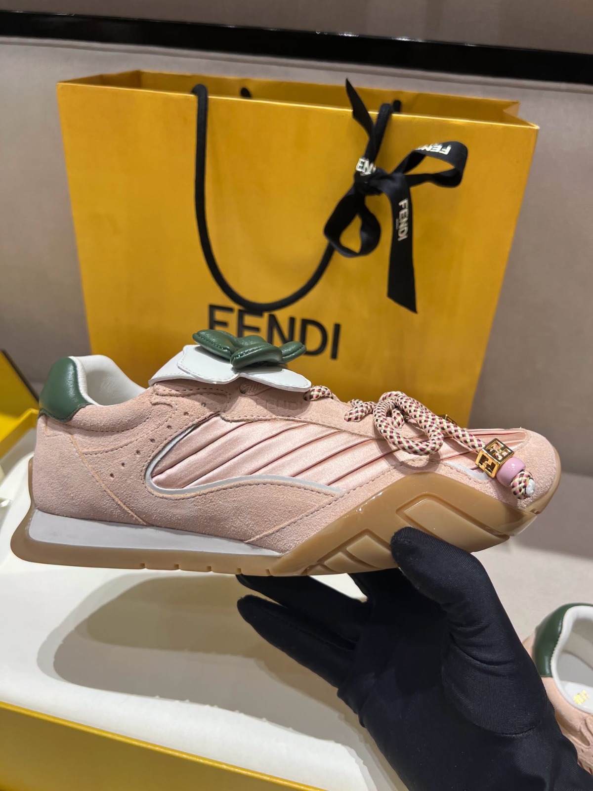 【頂級原單】FENDI Wave Pulse 綁帶低筒運動鞋