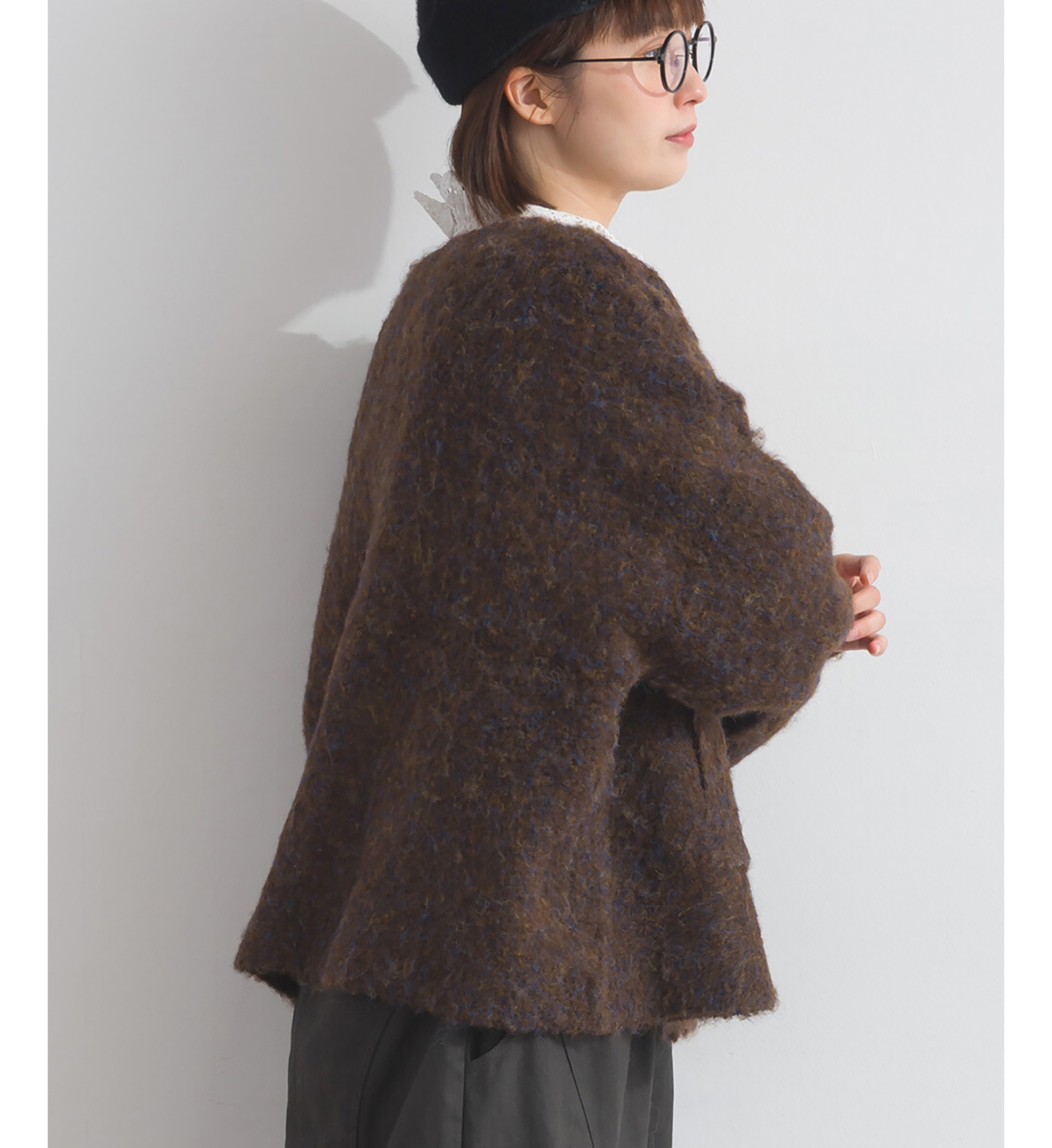 LP - 毛毛文字開襟毛衣 (咖啡色)