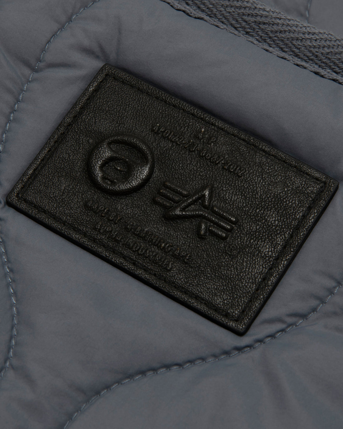 AAPE X Alpha Industries Modular Padded Lining Jacket (9816XXR)