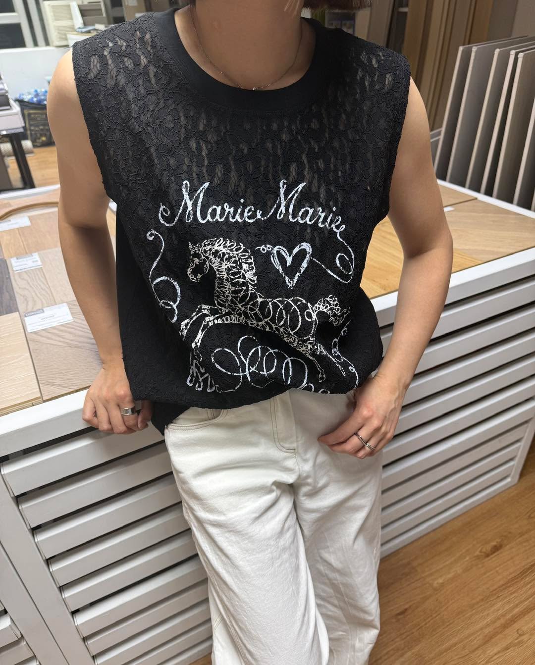 木馬印花鏤空lace背心