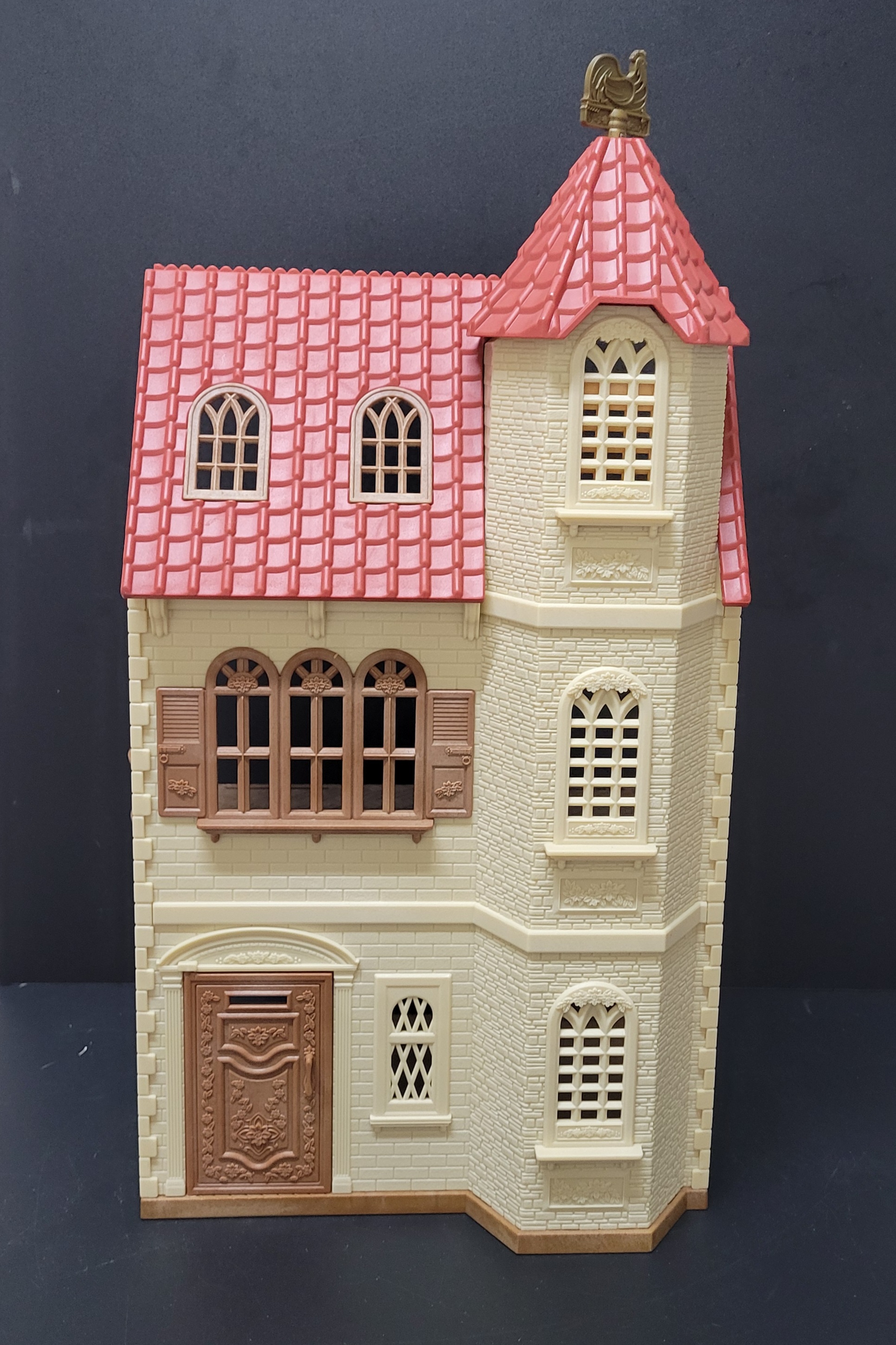 森林家族大屋(香港包順豐站）