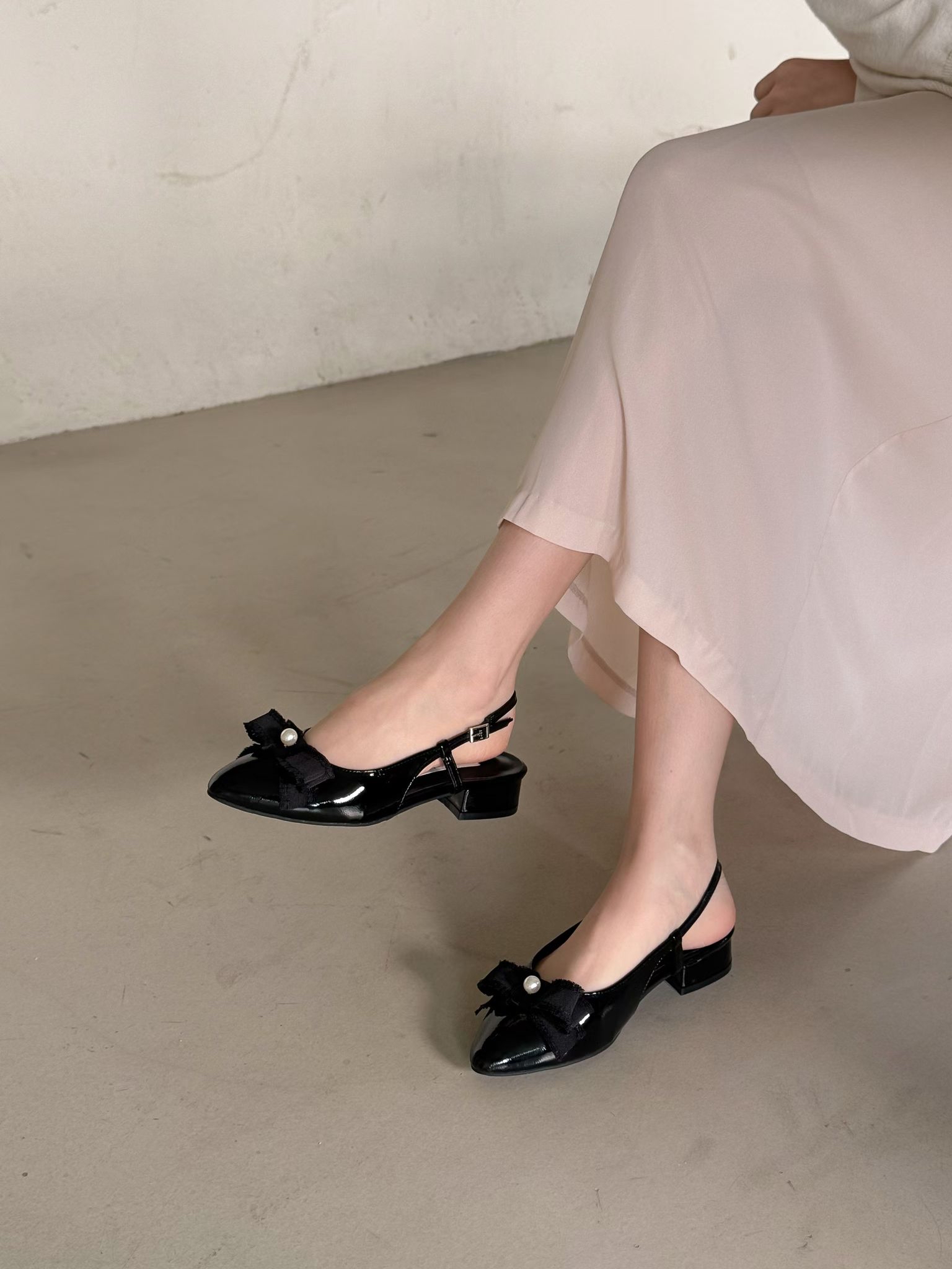 AS3093珍珠蝴蝶結後空鞋