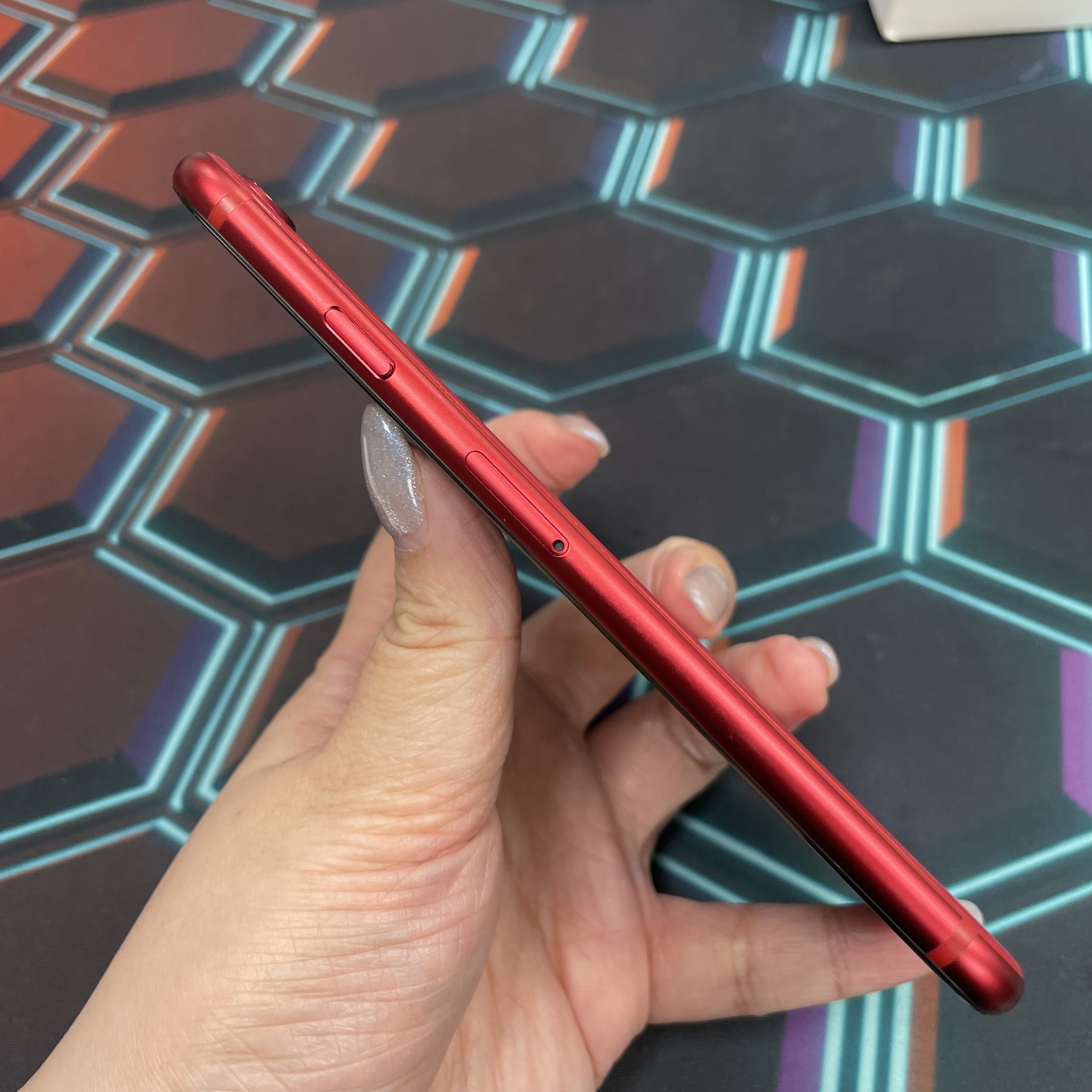 *7014 SE 2 勁靚機 128GB 電74 紅色 red