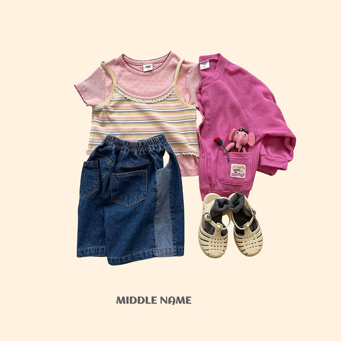 🇰🇷middle name tee