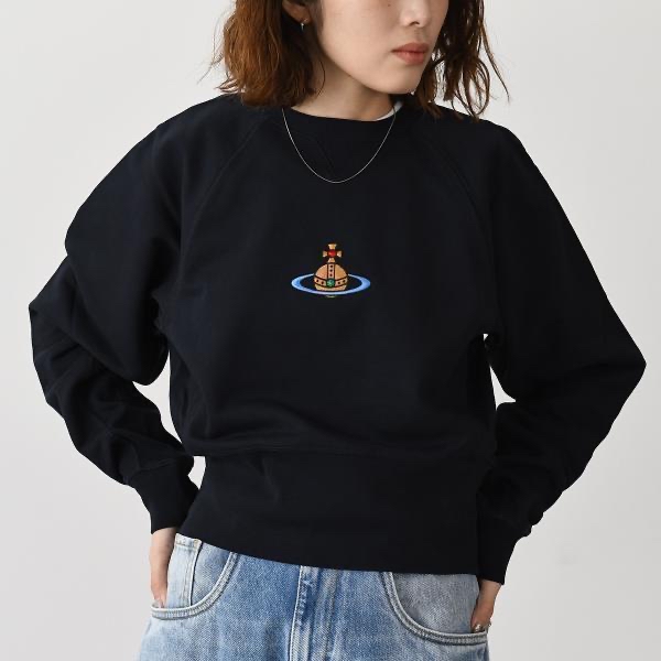 特價買定冬天着😍Westwood cropped hoodie 刺繡土星 Size S M L   Model 163 size S
