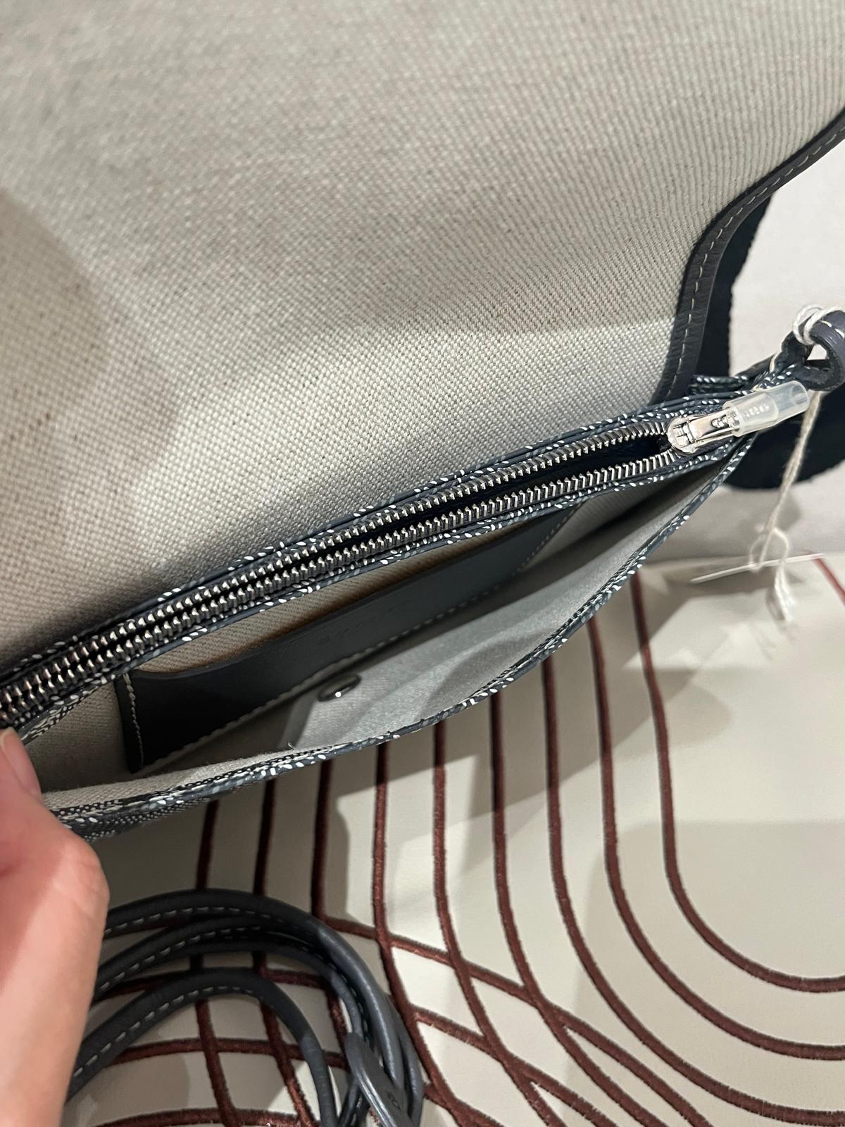 全新 Goyard plumet crossbody bag Grey 100%Authentic ,全新未使用品 ✅tap✅dust bag 