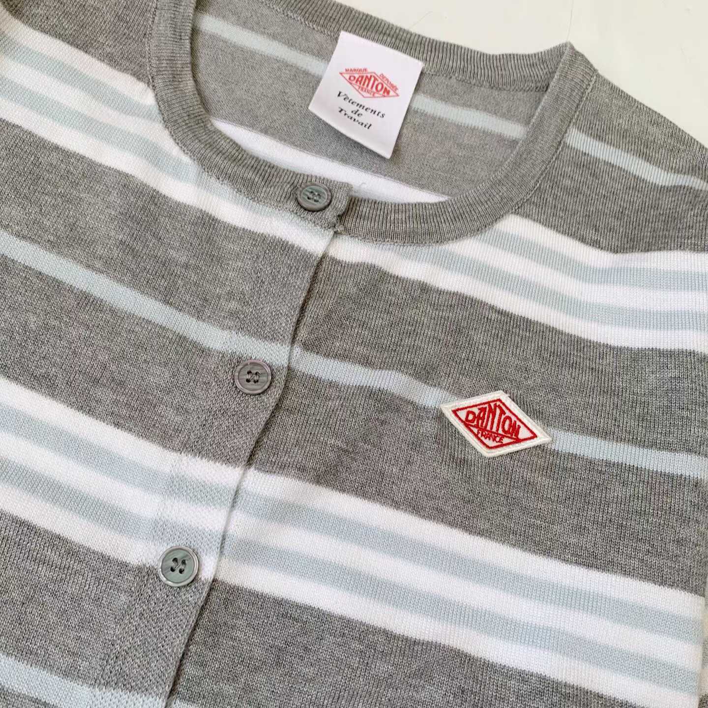 預訂 Danton間條針織上衣 [貨號26A1443]