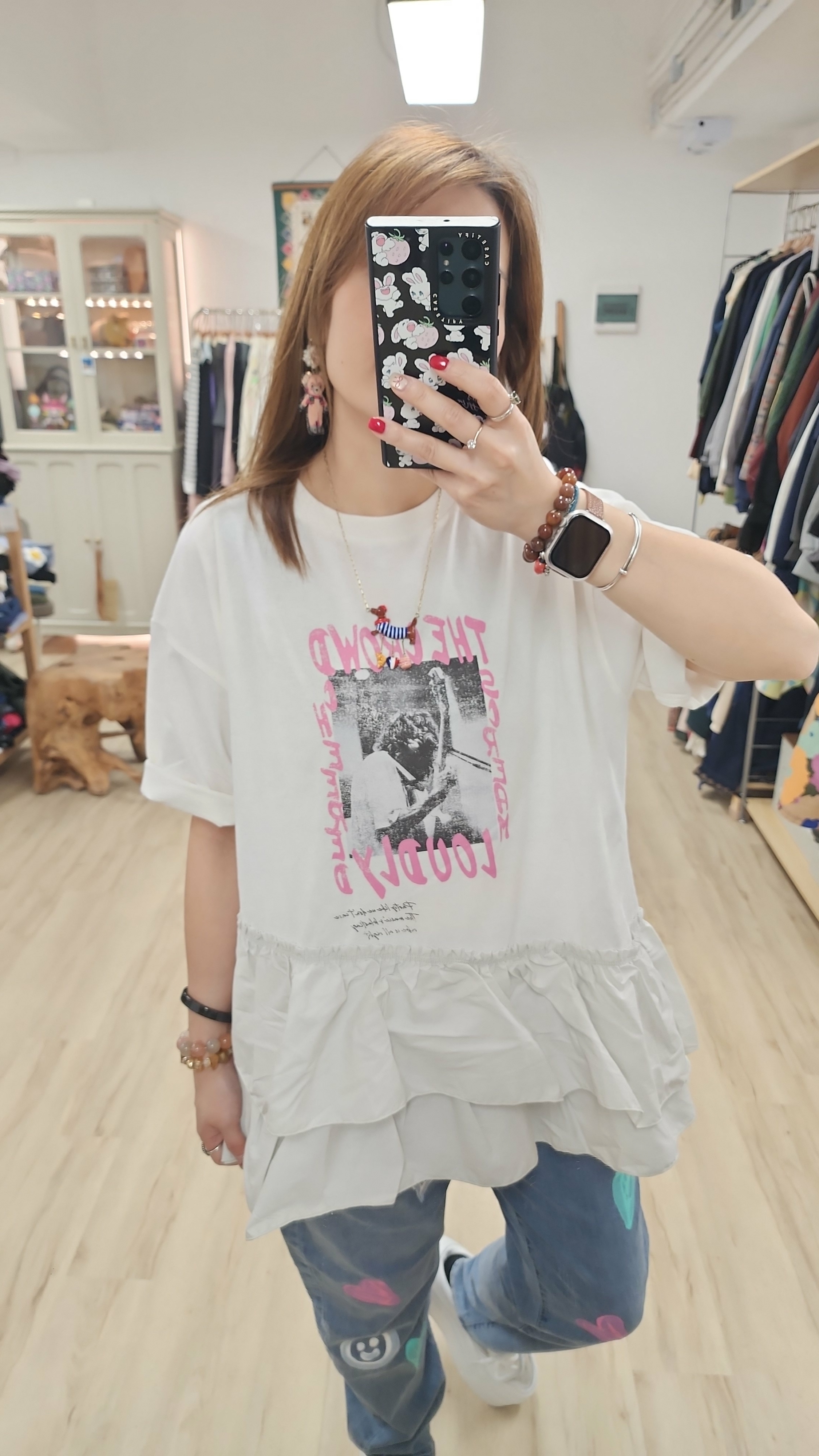 日牌白拼雙斜Ruffle印圖Tee