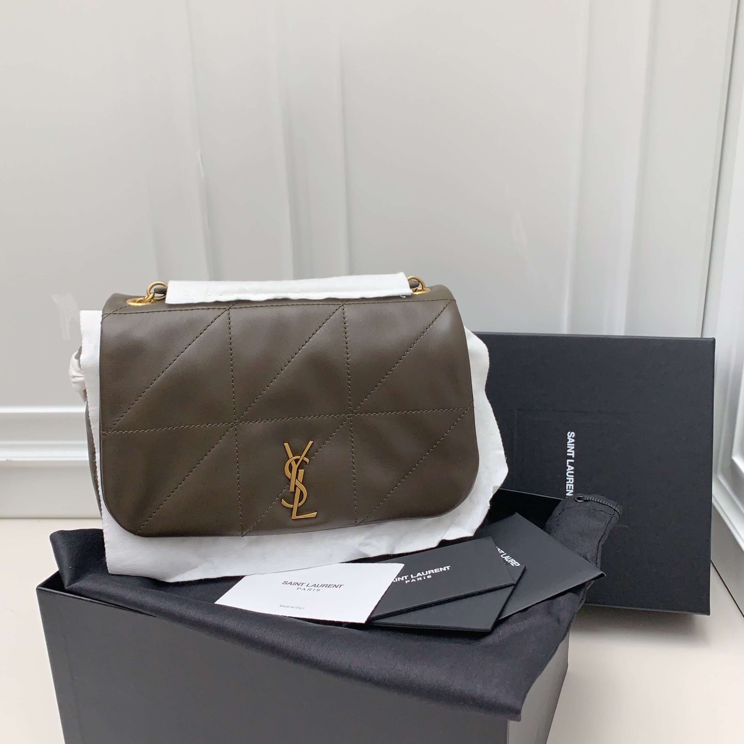 【預訂貨品】YSL Jamie橄欖綠色羊皮mini斜咩包 