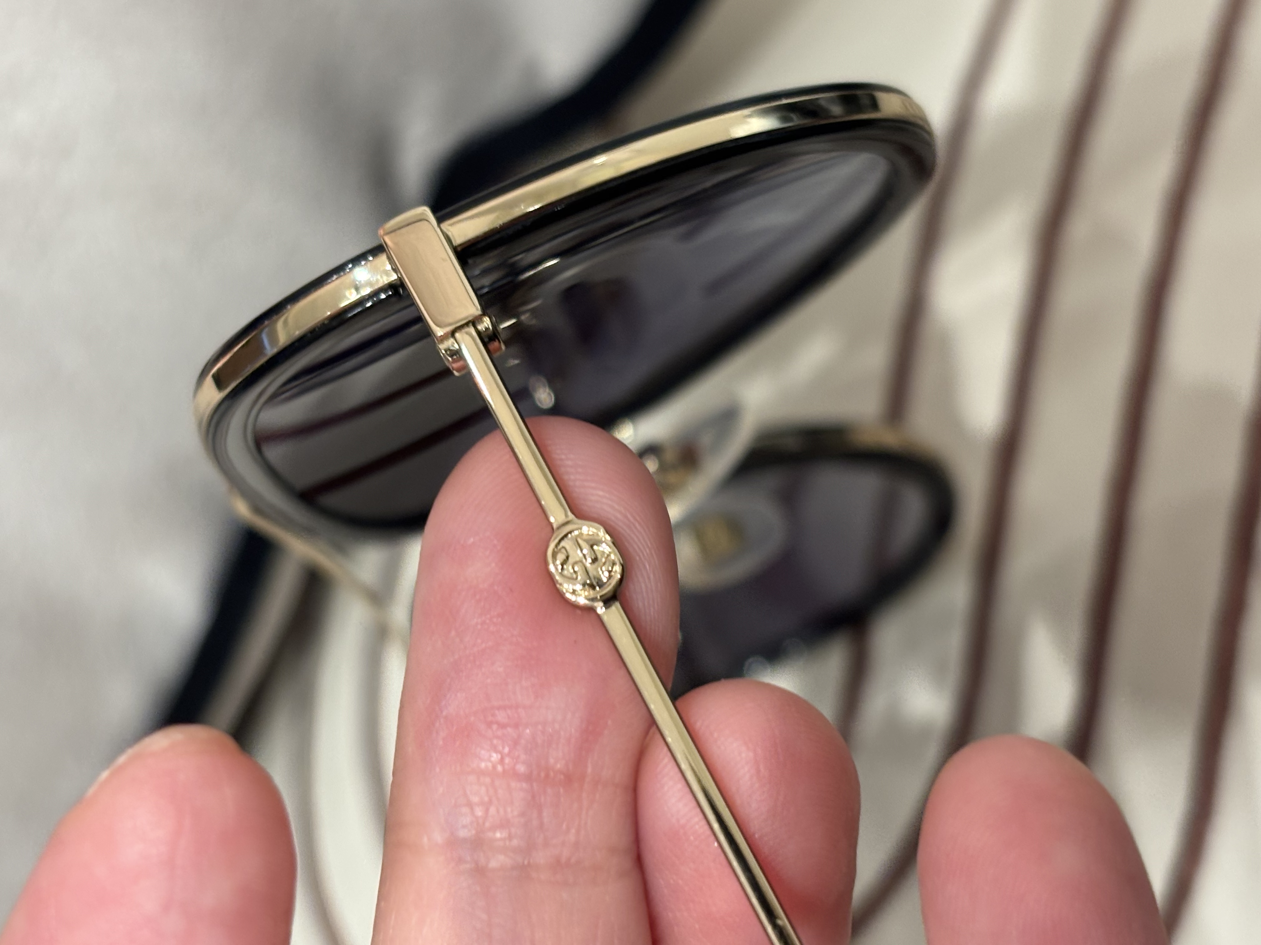 Gucci sunglasses 太陽眼鏡 100%Authentic, 98%new 